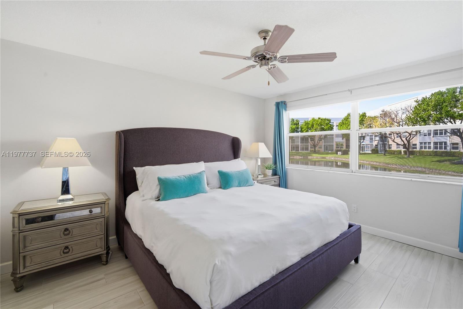 Sunrise Lakes 206 Condo