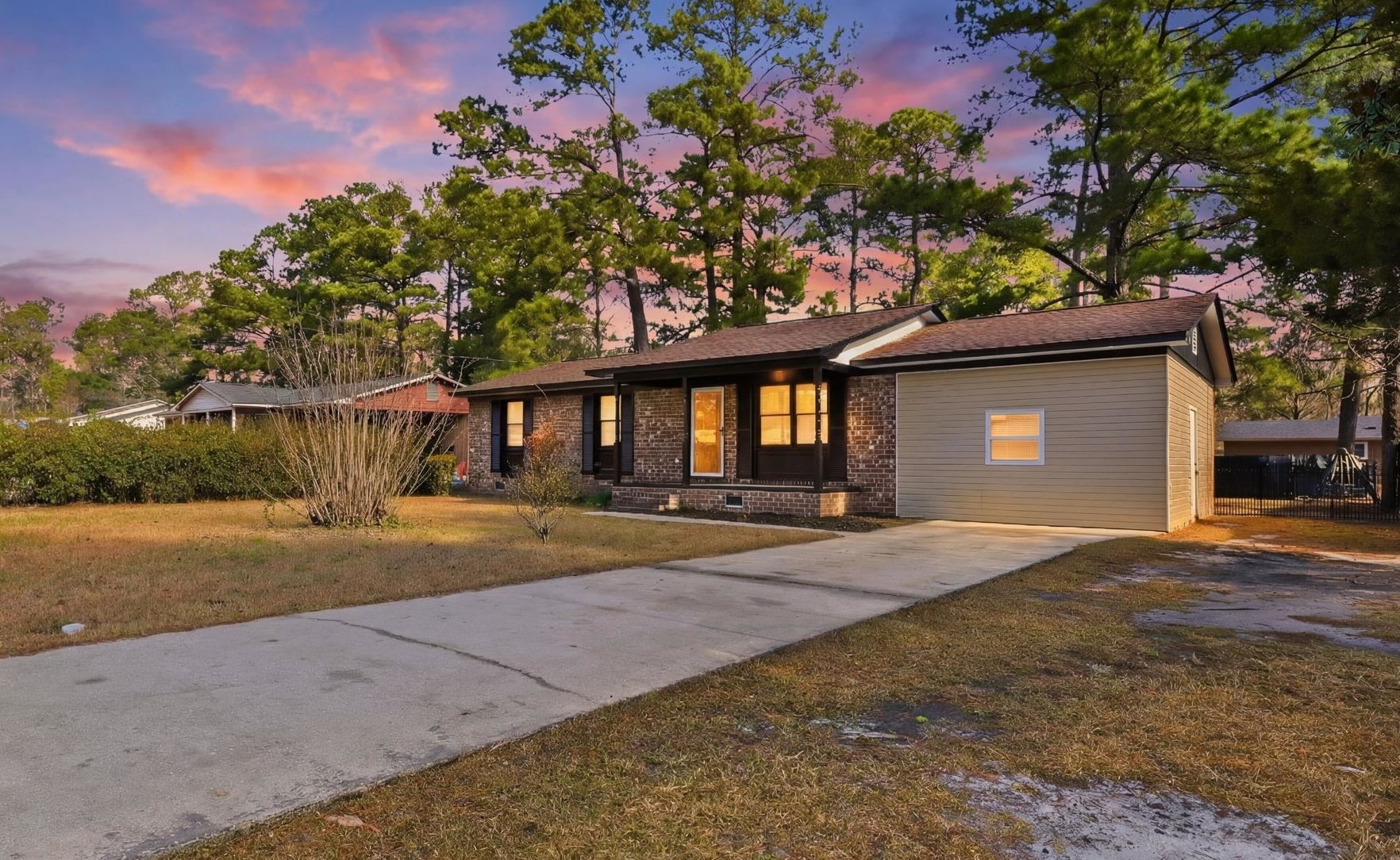 902 Forest Loop Rd. Conway, SC 29527