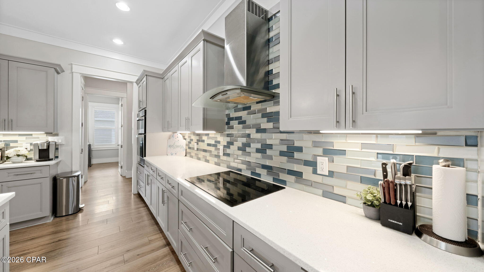 Image 10 For 7127 Dolphin Bay Boulevard