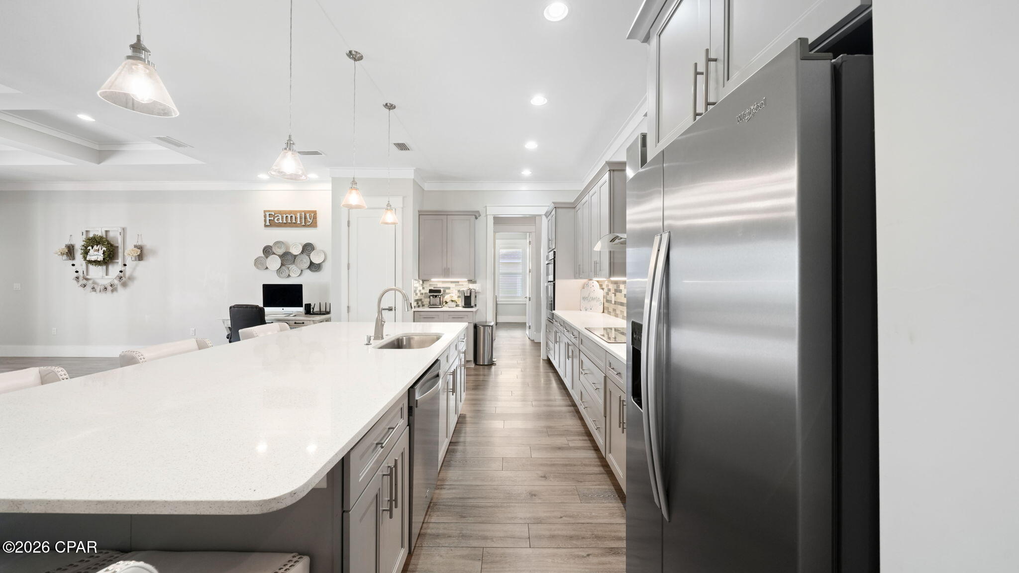 Image 8 For 7127 Dolphin Bay Boulevard