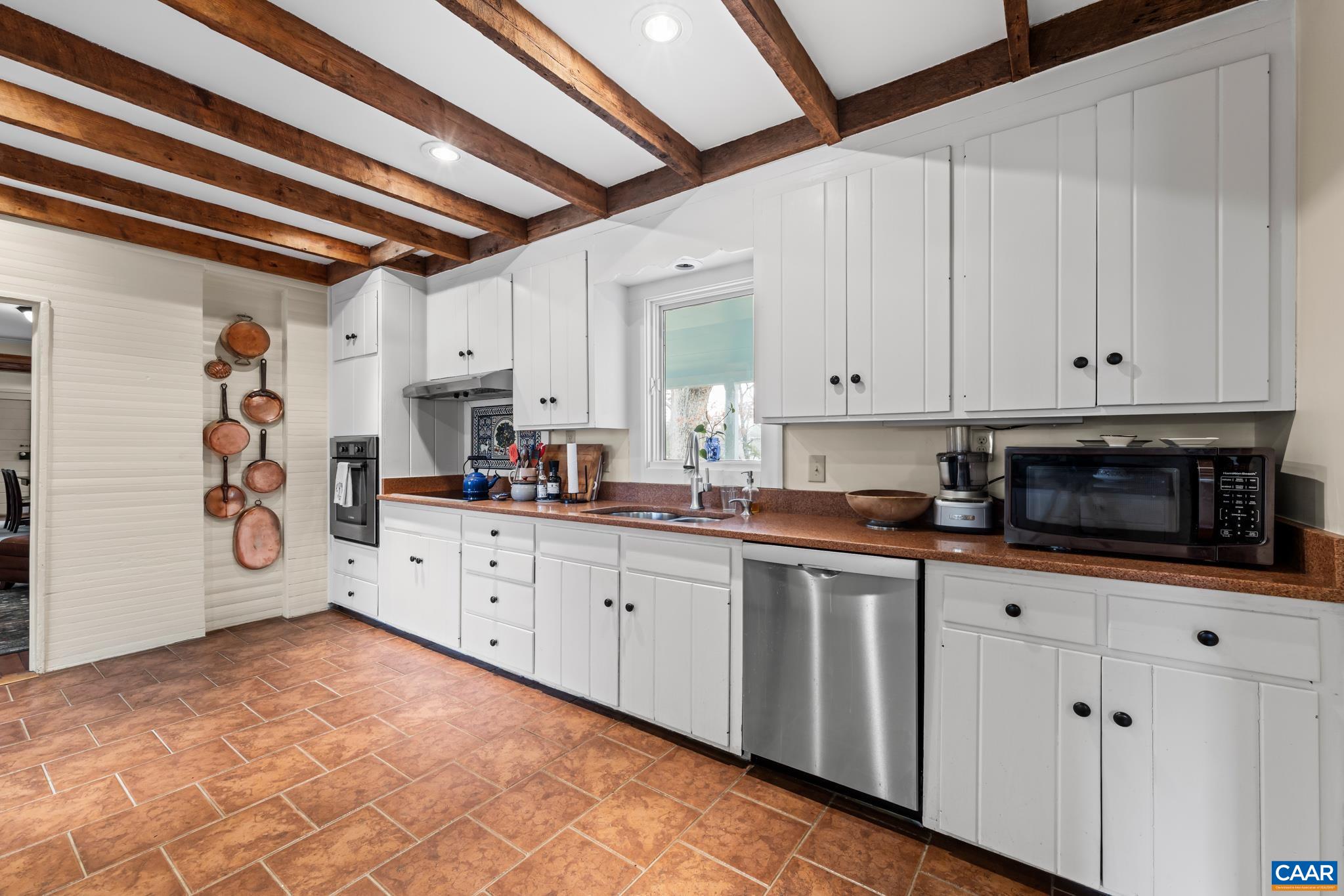 1128 Beaverdam Rd