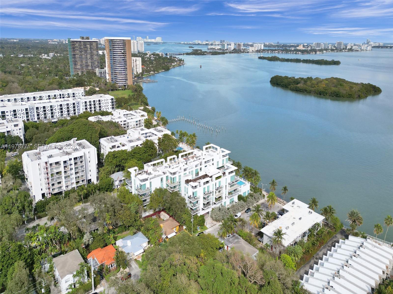 Nirvana Condo No Five Con