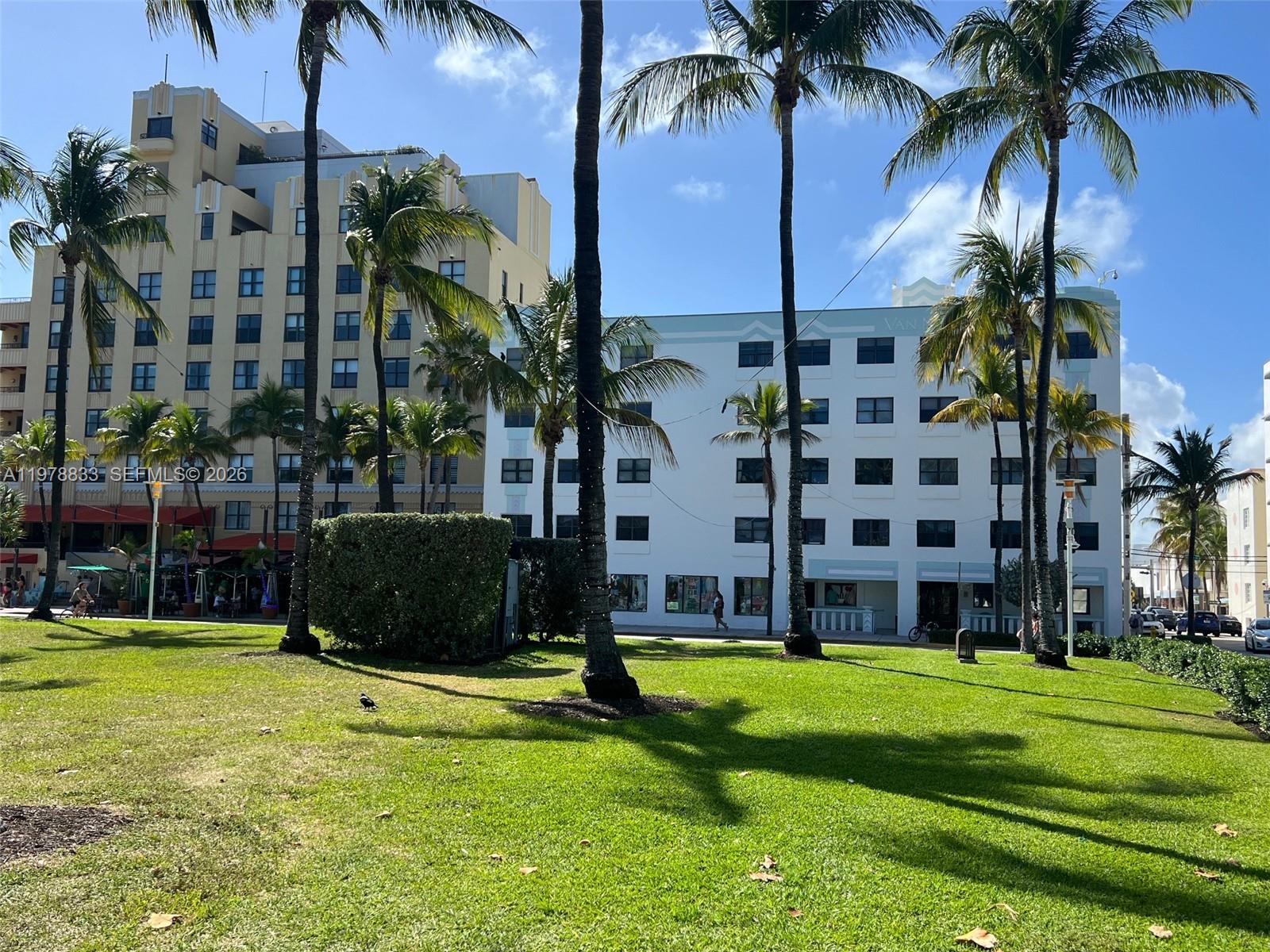 1390 Ocean Drive Condo