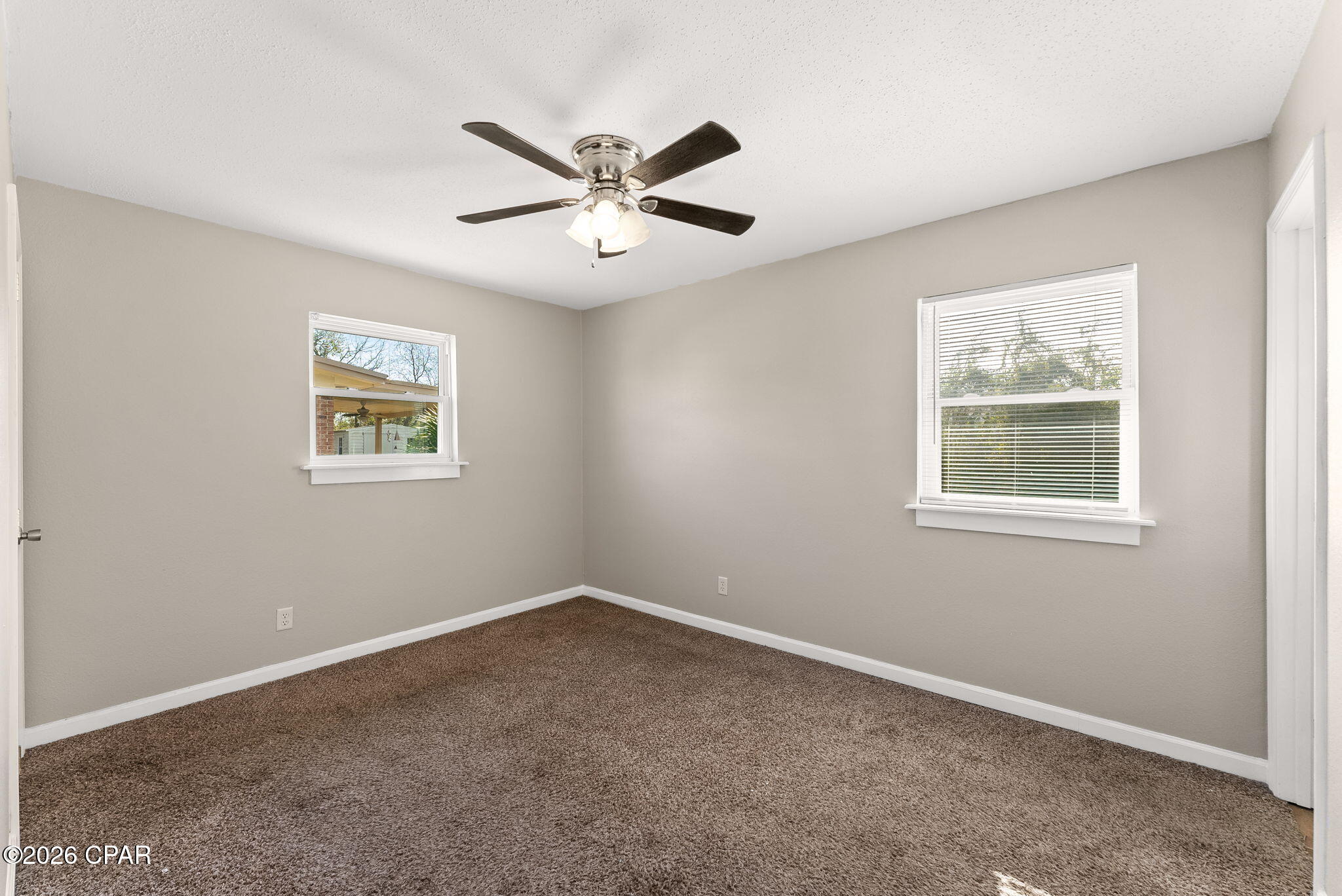 Image 15 For 2004 Greenbriar Boulevard