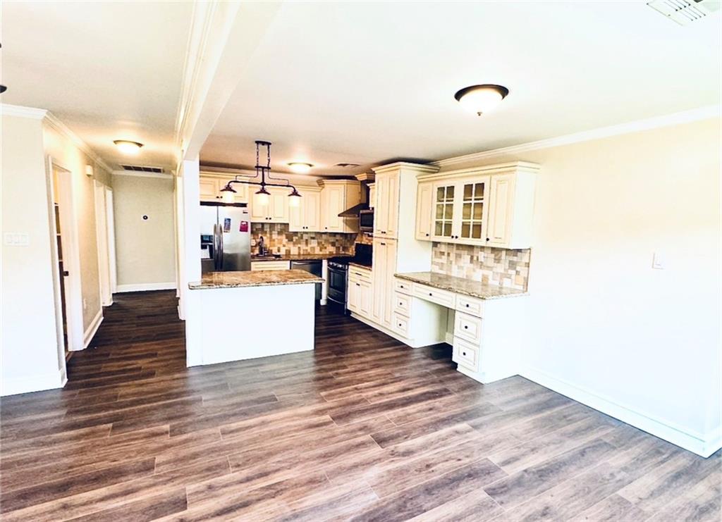 Photo 3 of Single family home for sale at 205 Douglas Dr, New Orleans, LA 70123 | MLS# 2543082 | Listing updated on 2026-09-25