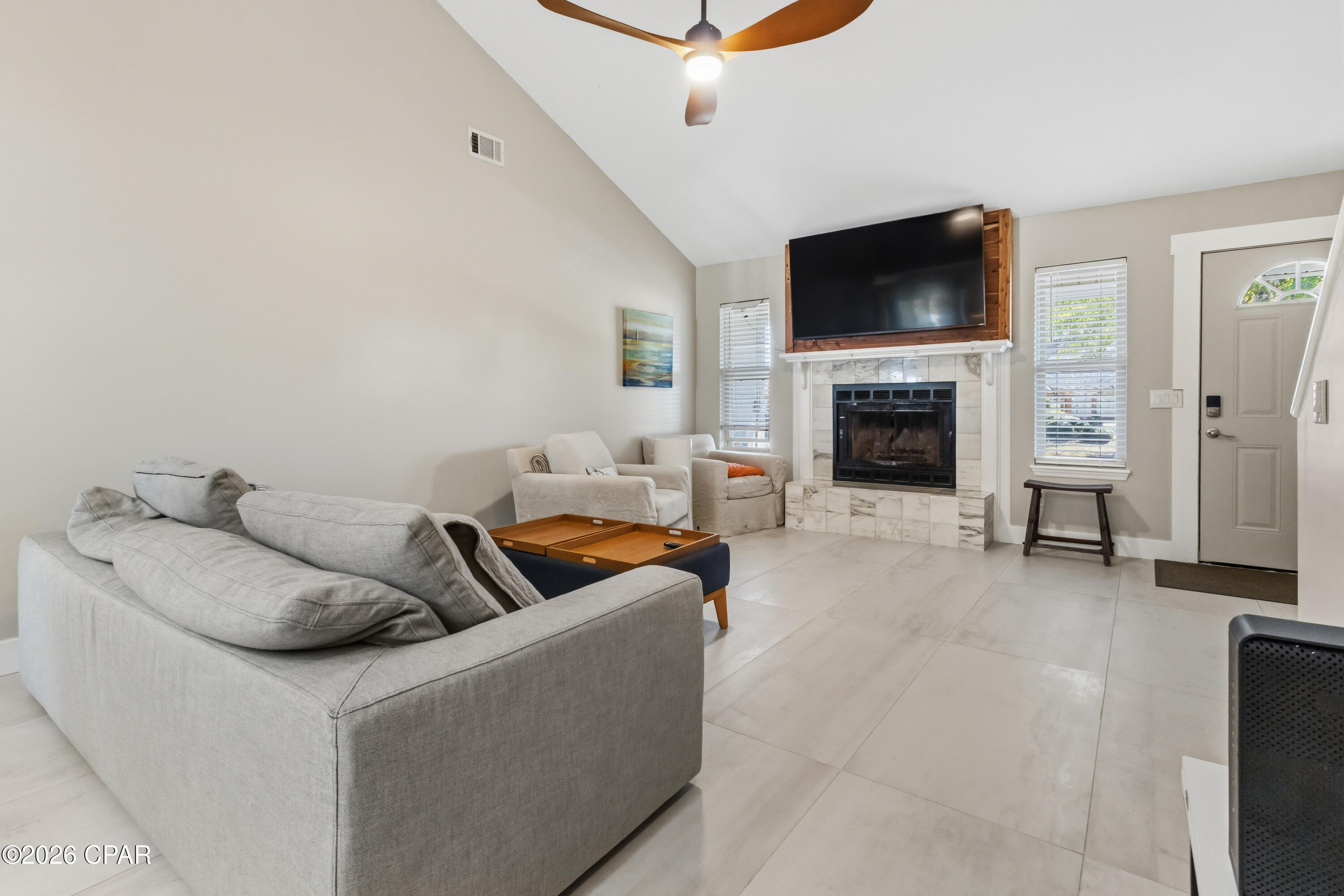 Image 3 For 2705 Country Club Drive