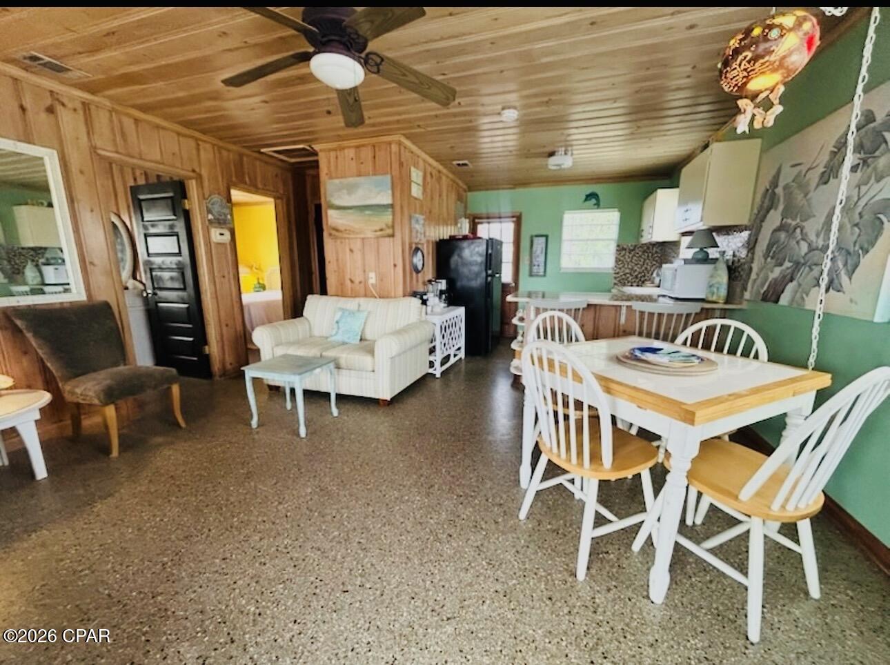 Image 4 For 22026 Bataan Avenue