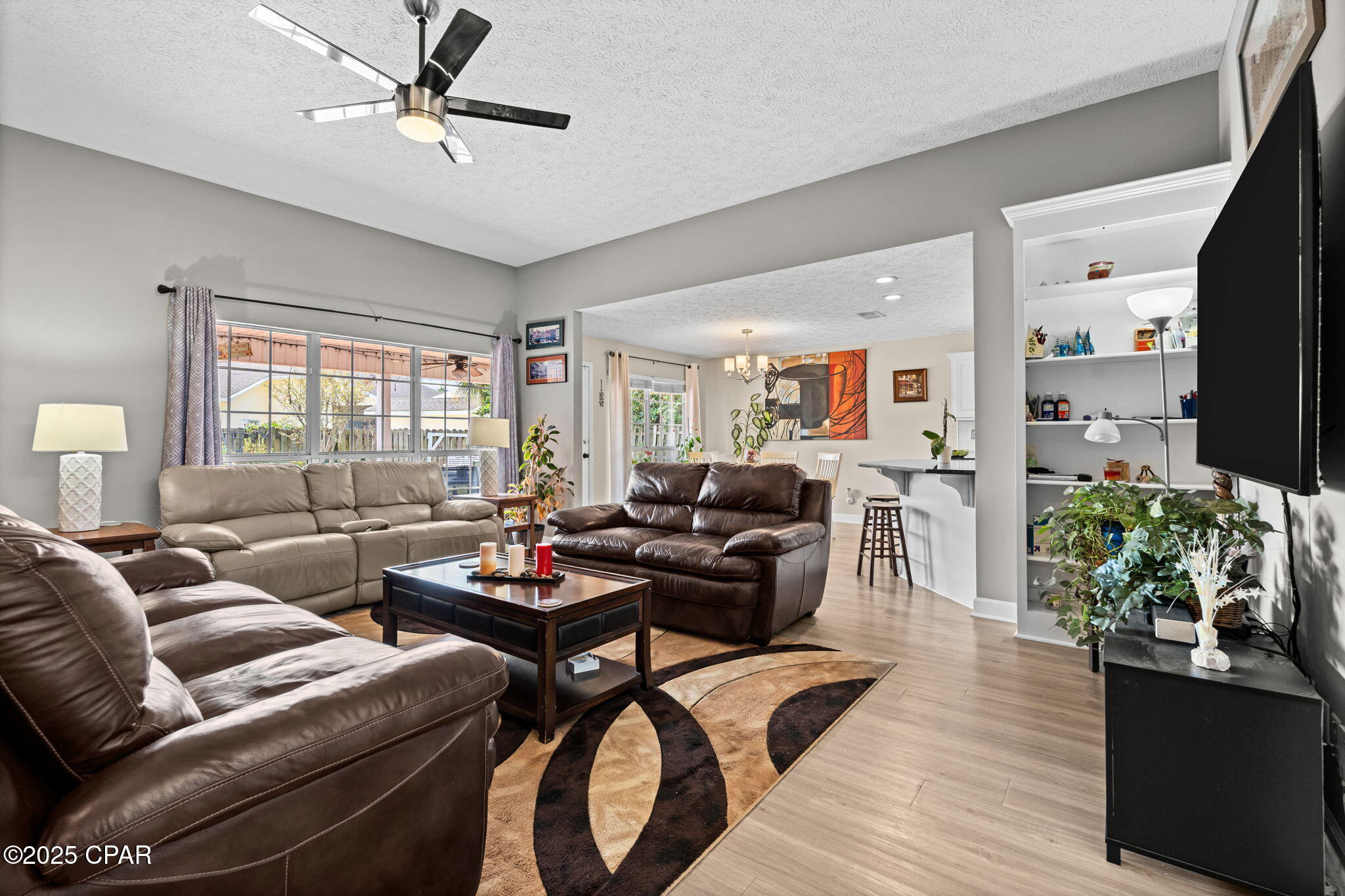 Image 10 For 304 Summerwood Drive