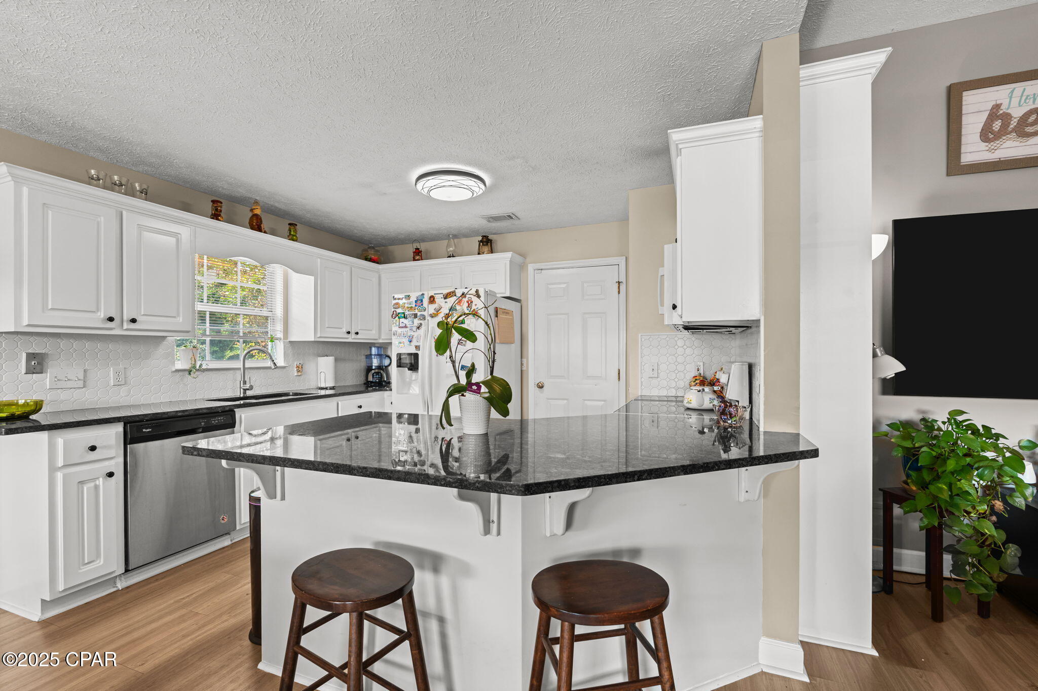 Image 13 For 304 Summerwood Drive