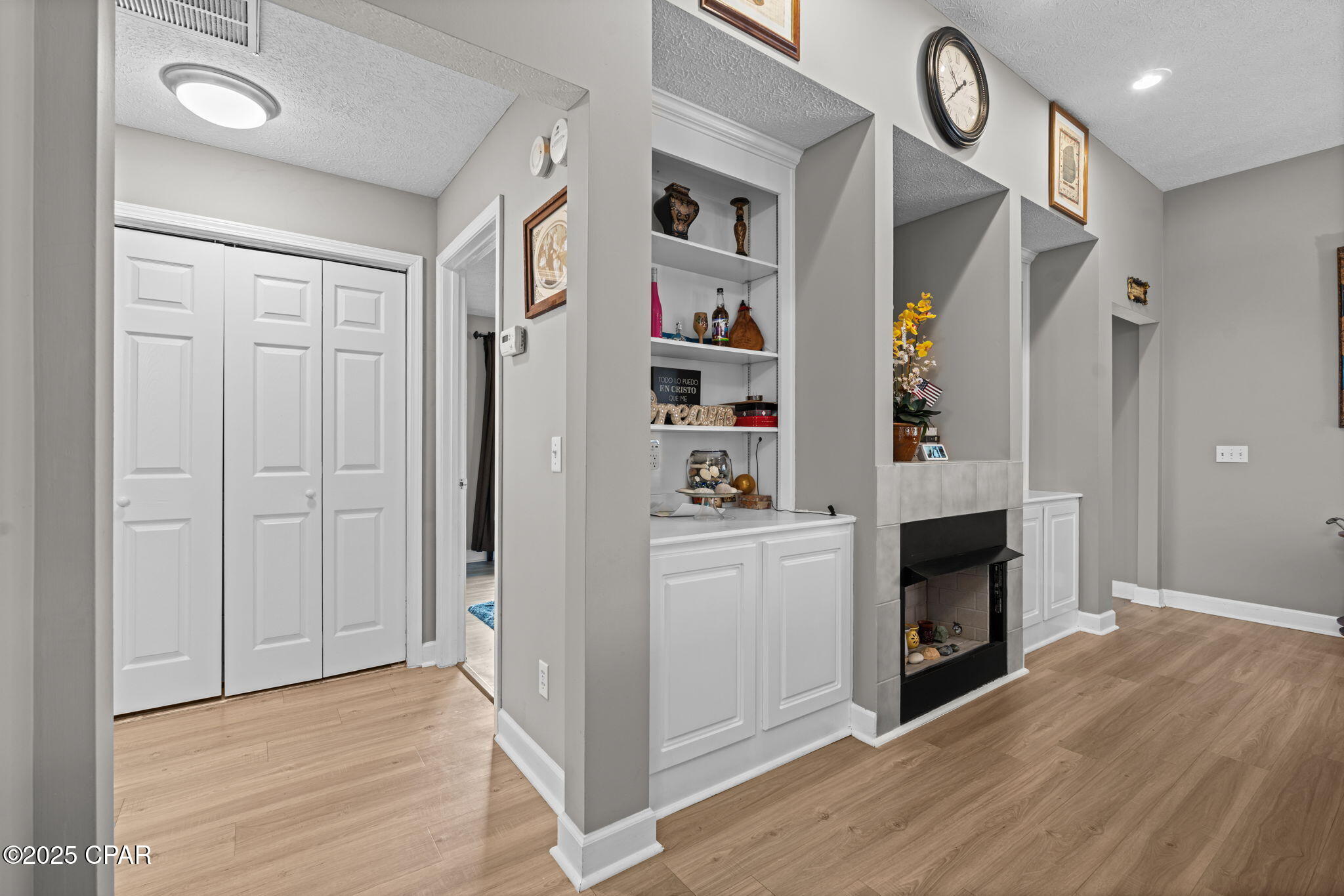 Image 17 For 304 Summerwood Drive