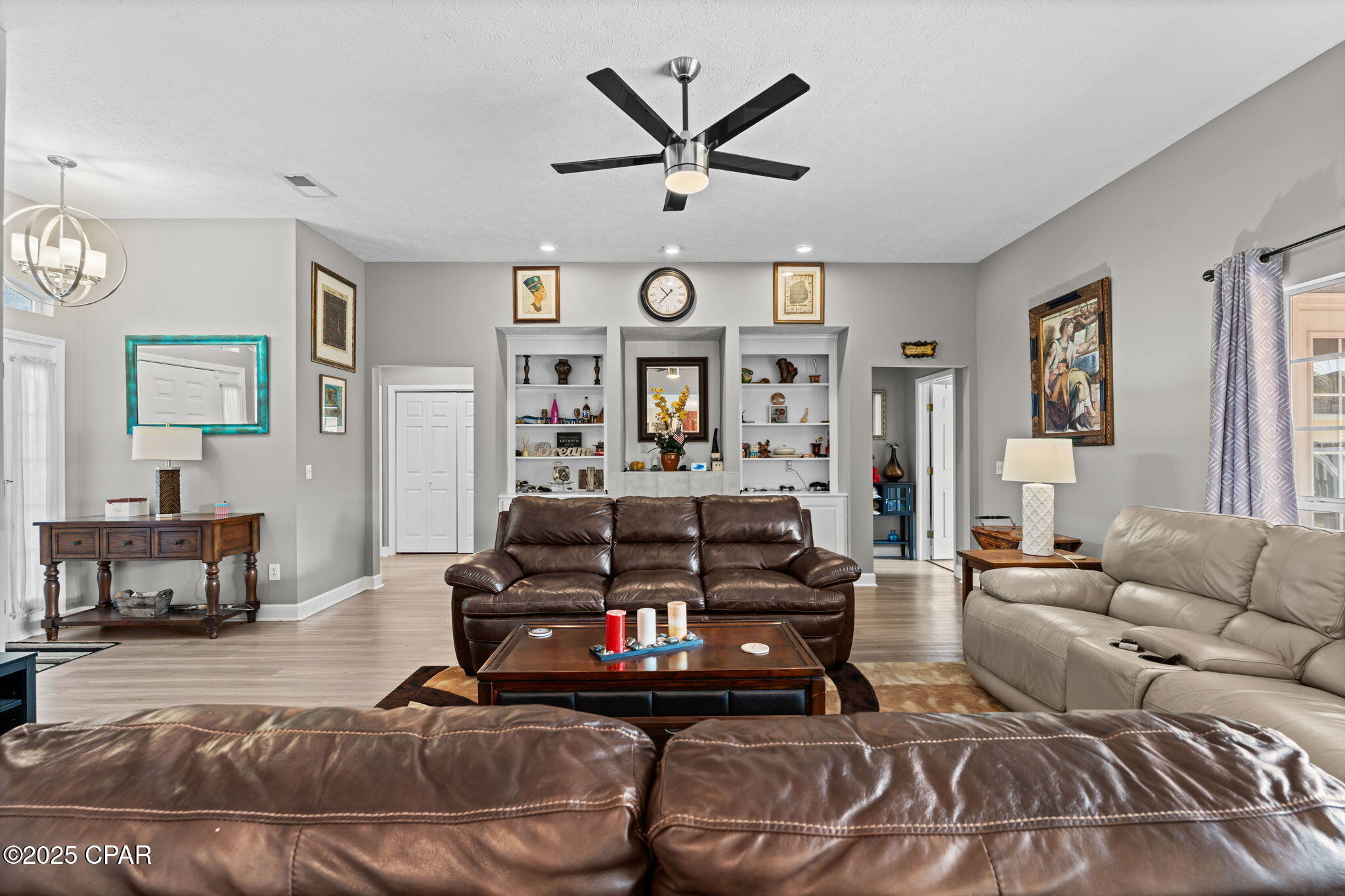 Image 9 For 304 Summerwood Drive