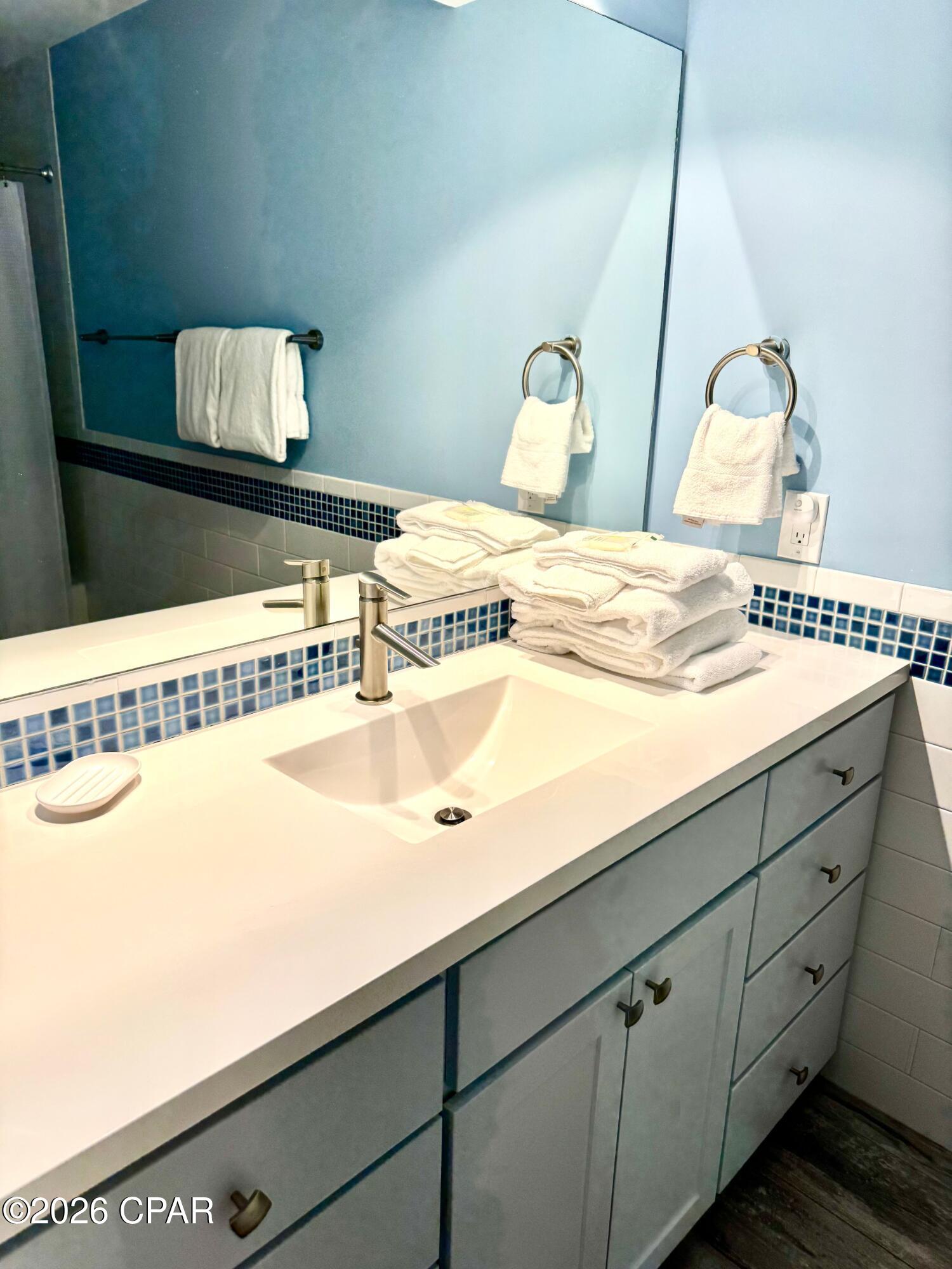 Image 10 For 17799 Front Beach Road