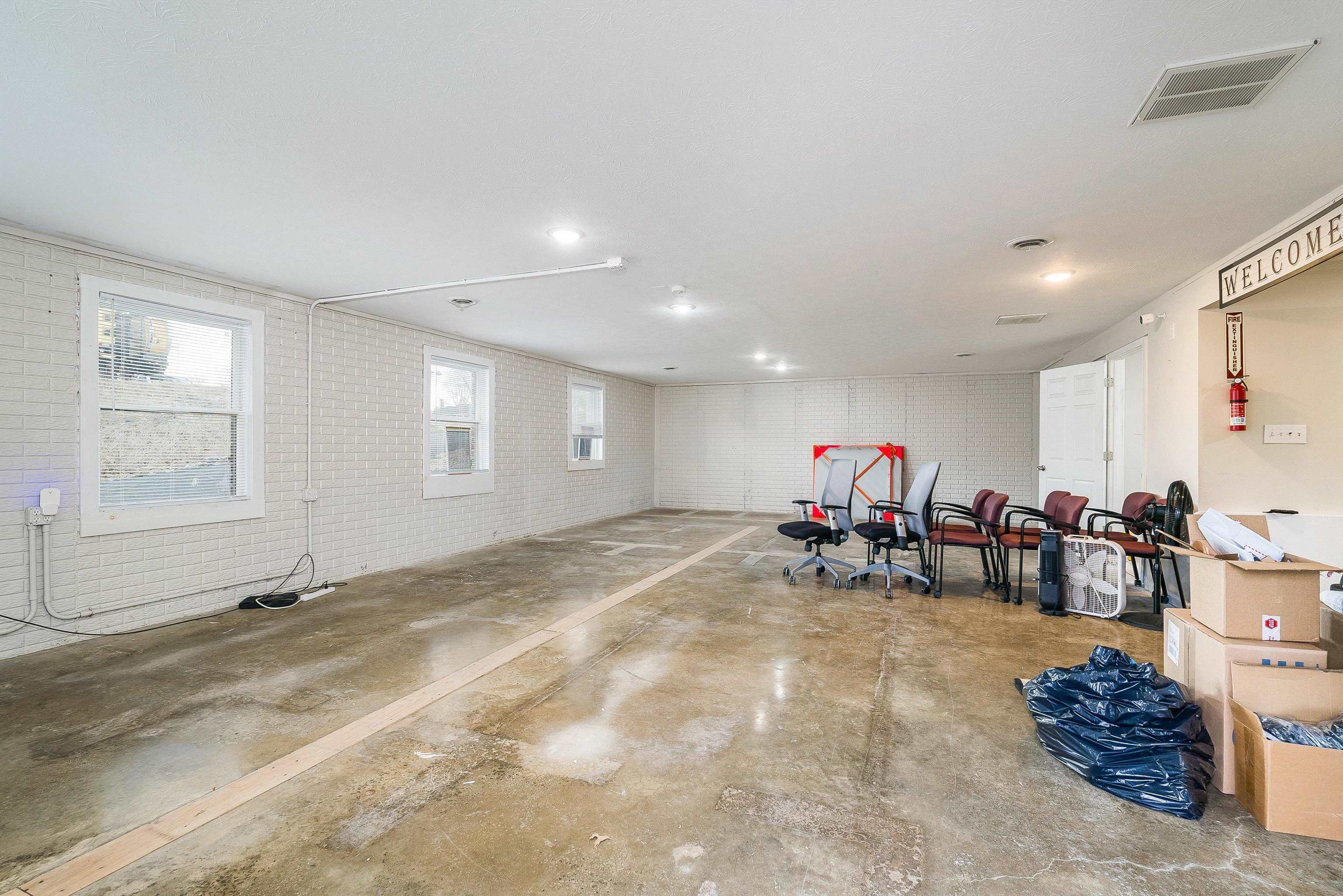727 Lee Hwy