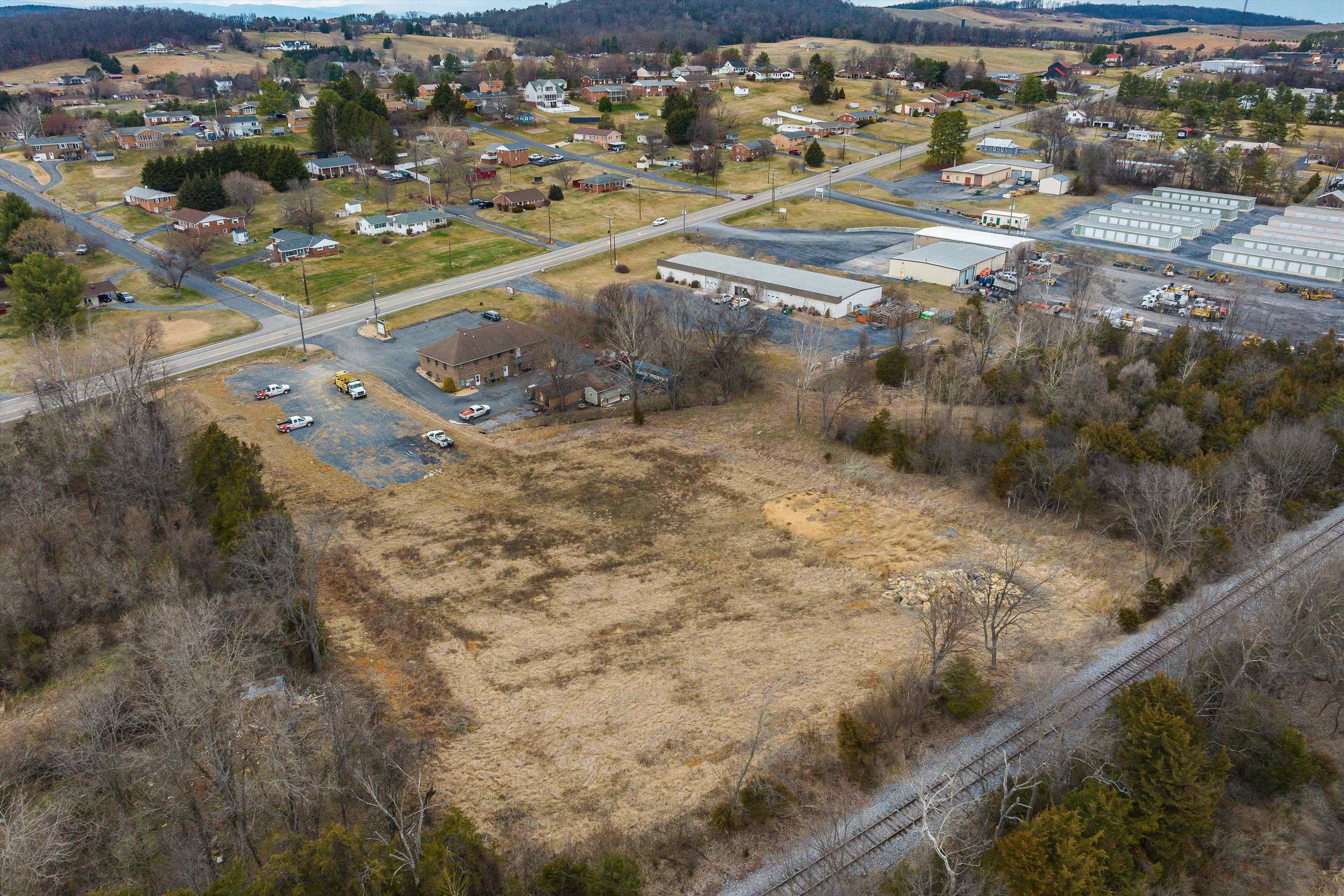 727 Lee Hwy