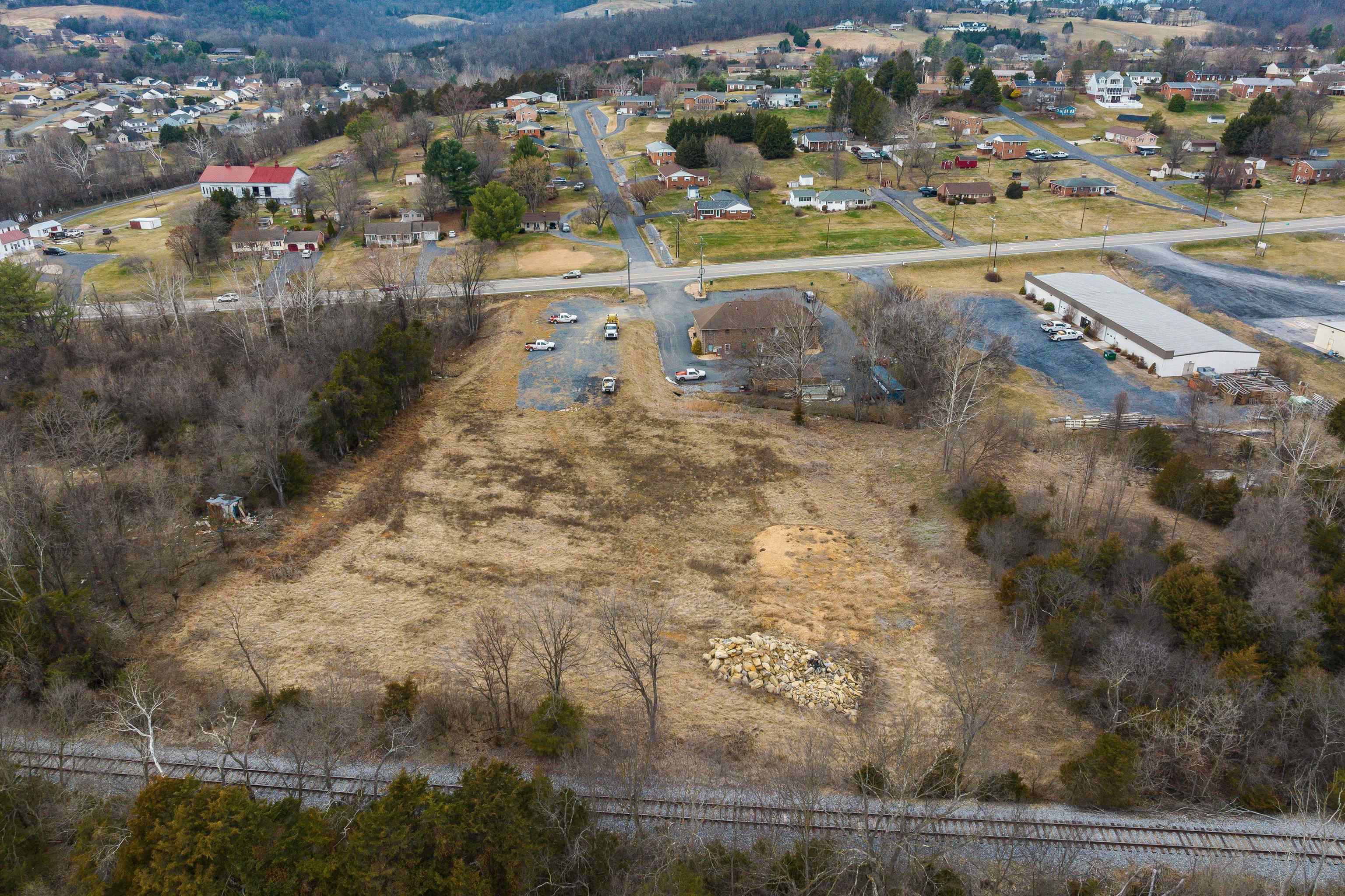 727 Lee Hwy