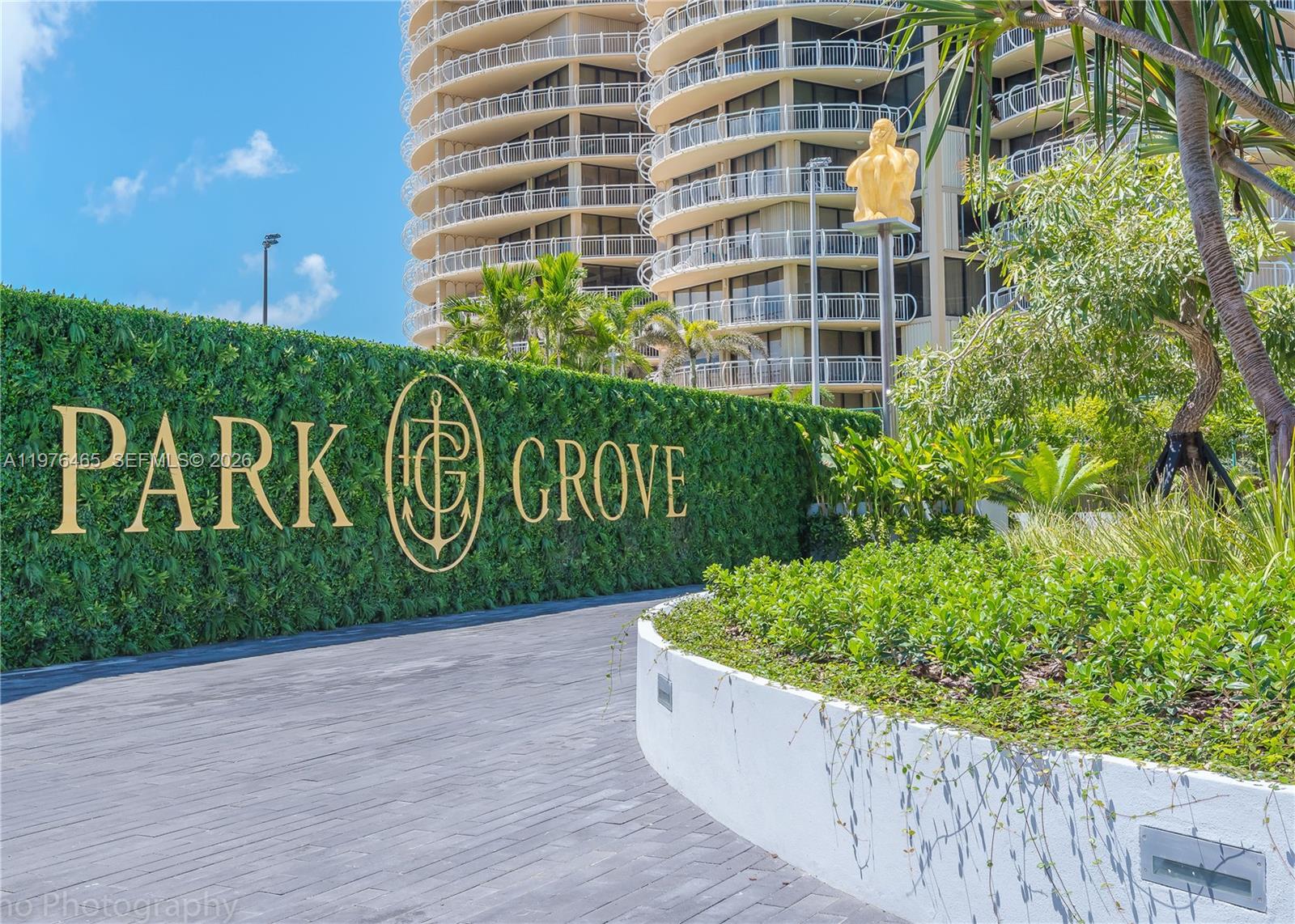 Experience luxury living in one of the most sought-after buildings in the heart of Coconut Grove. This beautifully appointed 2-bedroom + den, 2-bath Club Residence at Park Grove was designed by world-renowned architect Rem Koolhaas of OMA. The light-filled residence features 10-foot ceilings, floor-to-ceiling glass windows, and a spacious balcony with sweeping sunset and city views. The modern kitchen is equipped with Sub-Zero and Wolf appliances, a gas cooktop, marble countertops with mirrored backsplash, and custom Italian cabinetry. The primary suite offers a spa-inspired bath with dual sinks, soaking tub, and walk-in shower. A versatile den provides the ideal small space for a home office. Additional highlights include porcelain flooring throughout and an in-unit washer and dryer. Residents enjoy exceptional resort-style amenities including rooftop pools, spa, fitness center, yoga and Pilates studios, private theater, children’s playroom, 24/7 concierge, valet service, and beautifully landscaped grounds. Ideally located moments from Coconut Grove’s vibrant village center, waterfront parks, marinas, dining, and boutique shopping.
