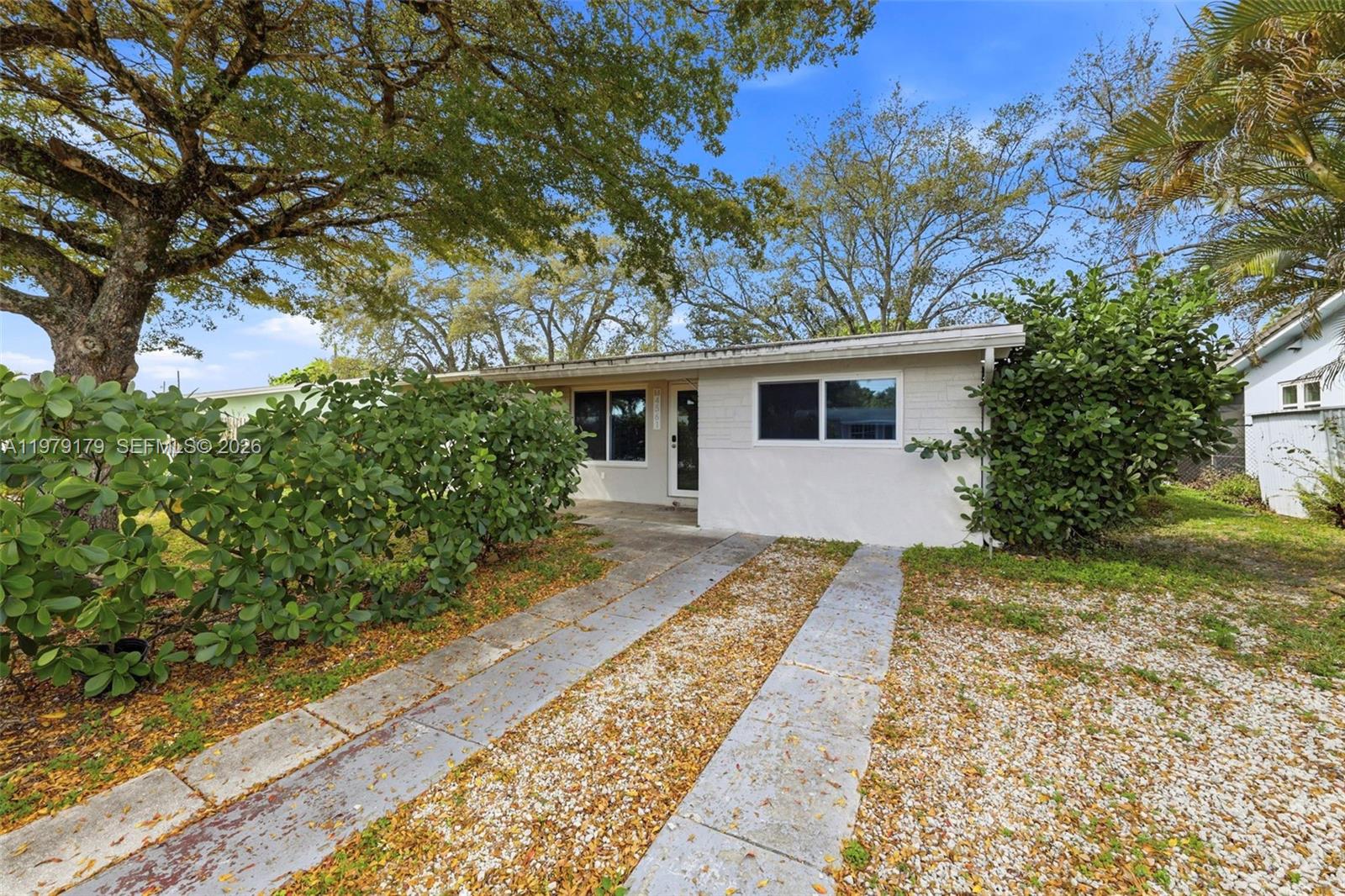 Impressive exterior facade at 4561 25th Ter - Home in Dania Beach