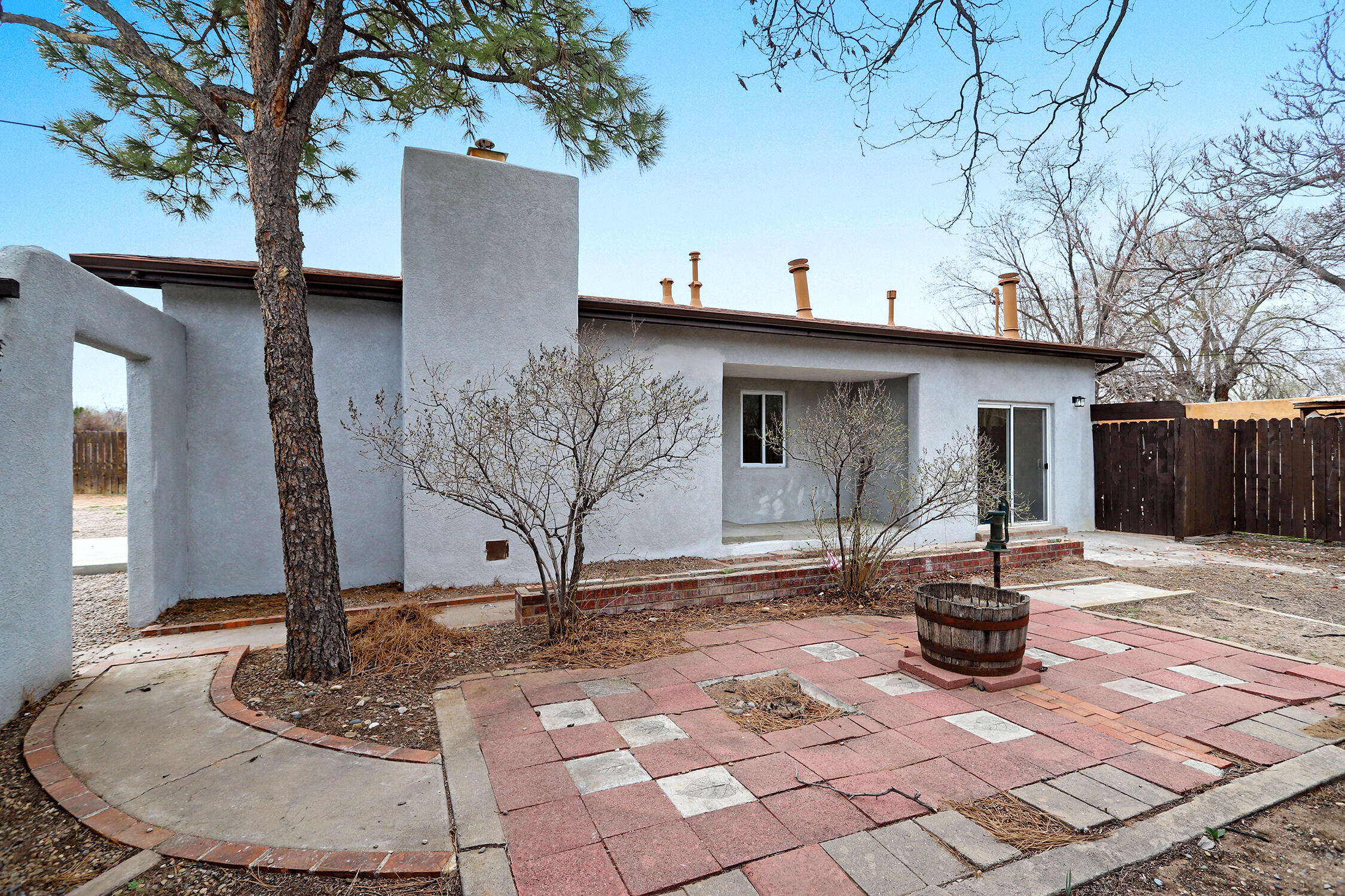 3rd image of 1008 Paz Del Valle Ct Nw, Albuquerque, NM 87114 | MLS# 1099540