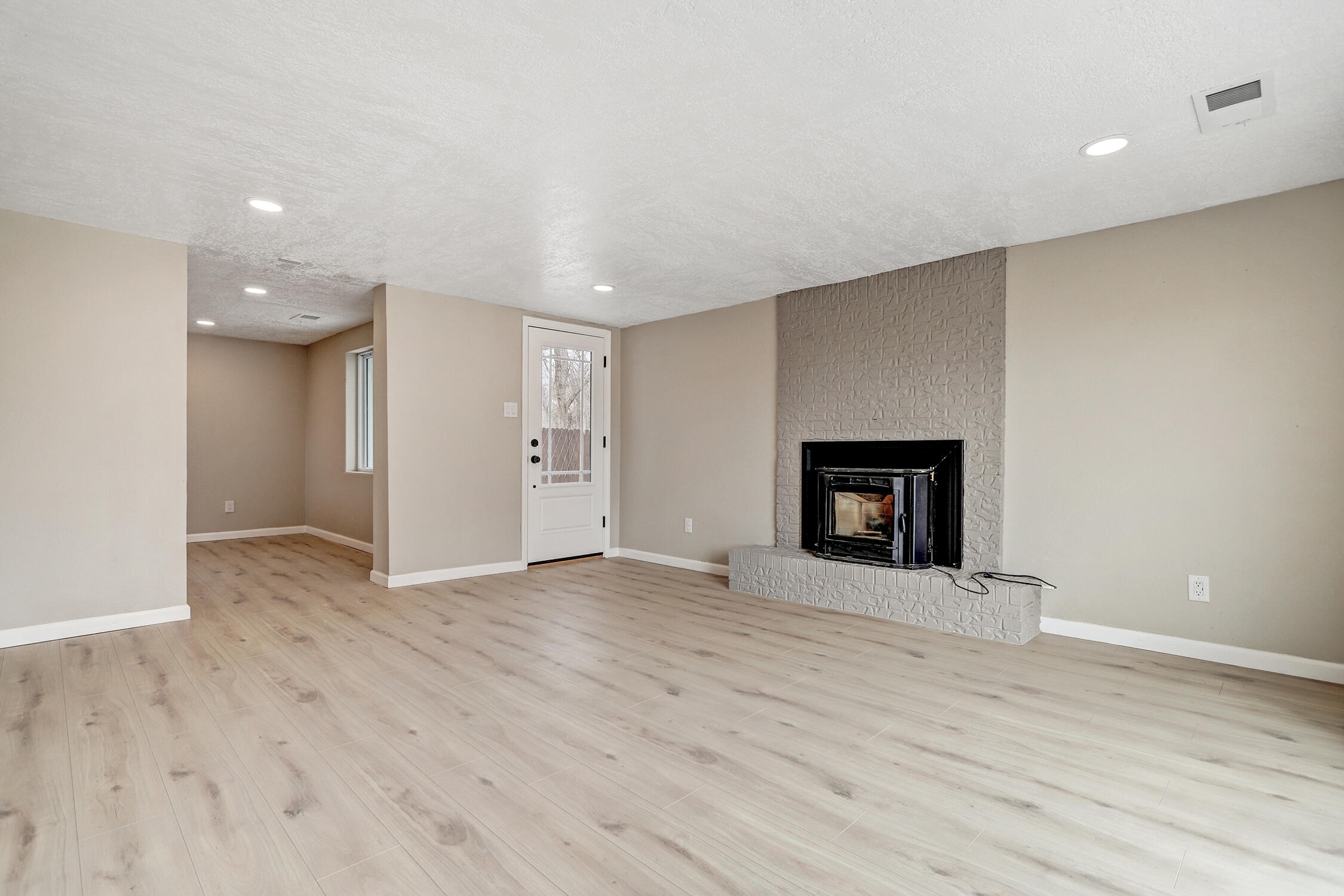 5th image of 1008 Paz Del Valle Ct Nw, Albuquerque, NM 87114 | MLS# 1099540