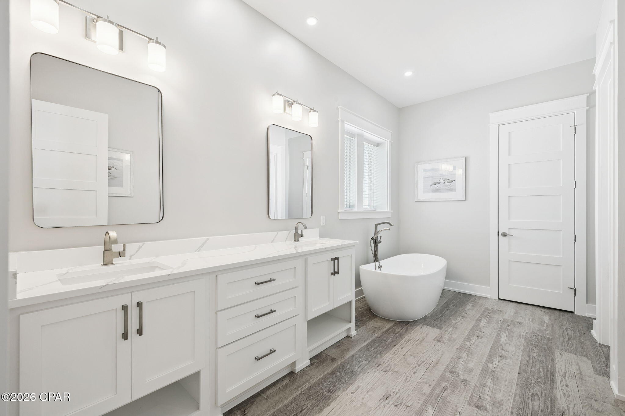 Image 30 For 16525 Front Beach Road