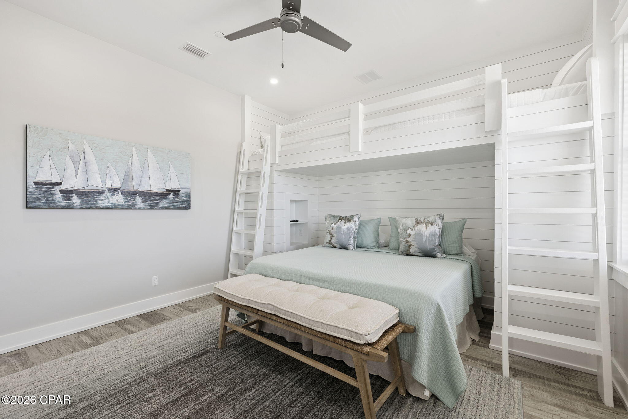 Image 40 For 16525 Front Beach Road