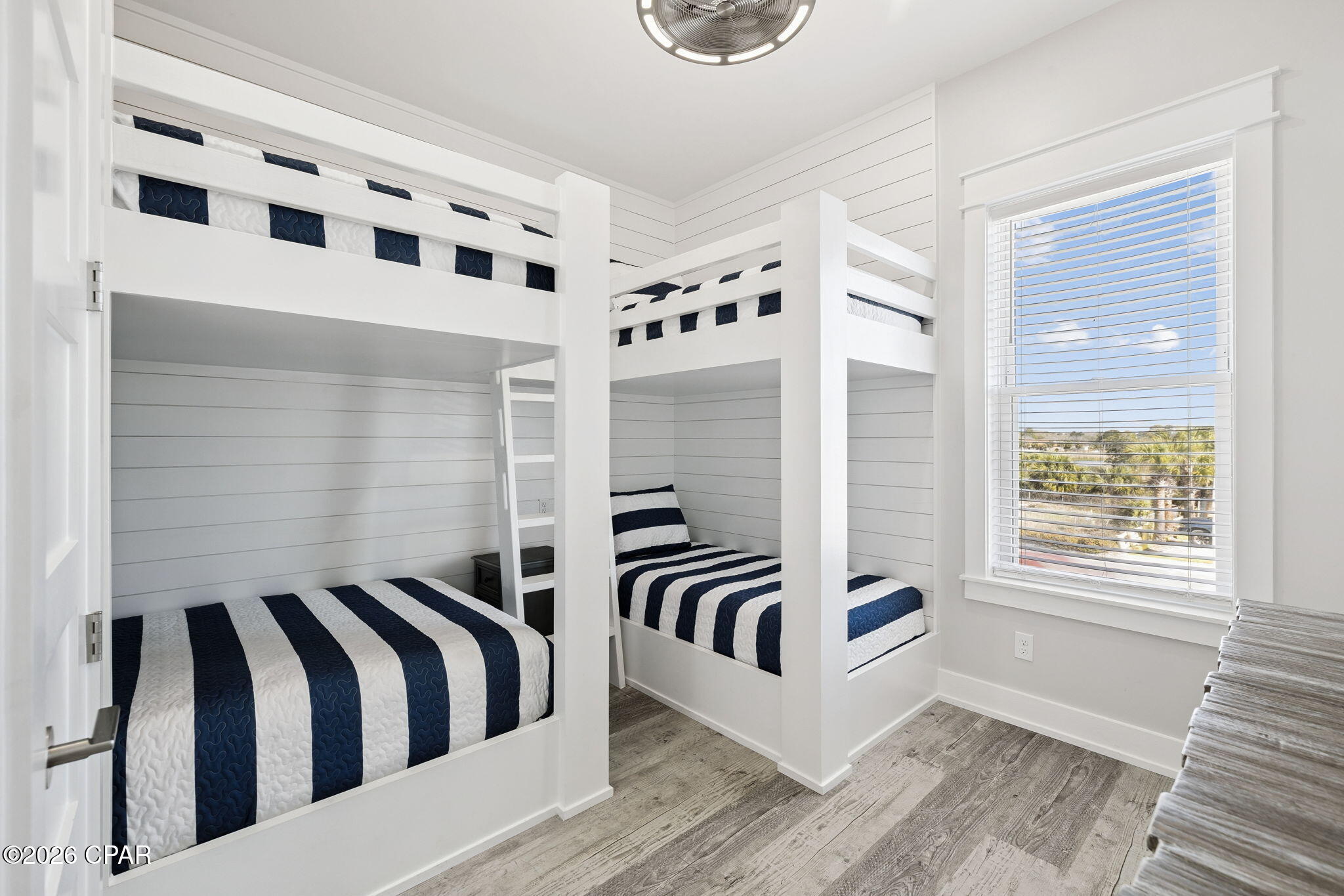 Image 43 For 16525 Front Beach Road