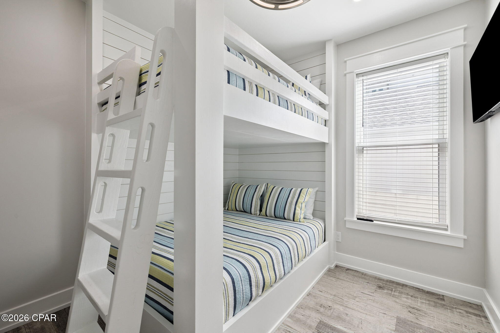 Image 50 For 16525 Front Beach Road