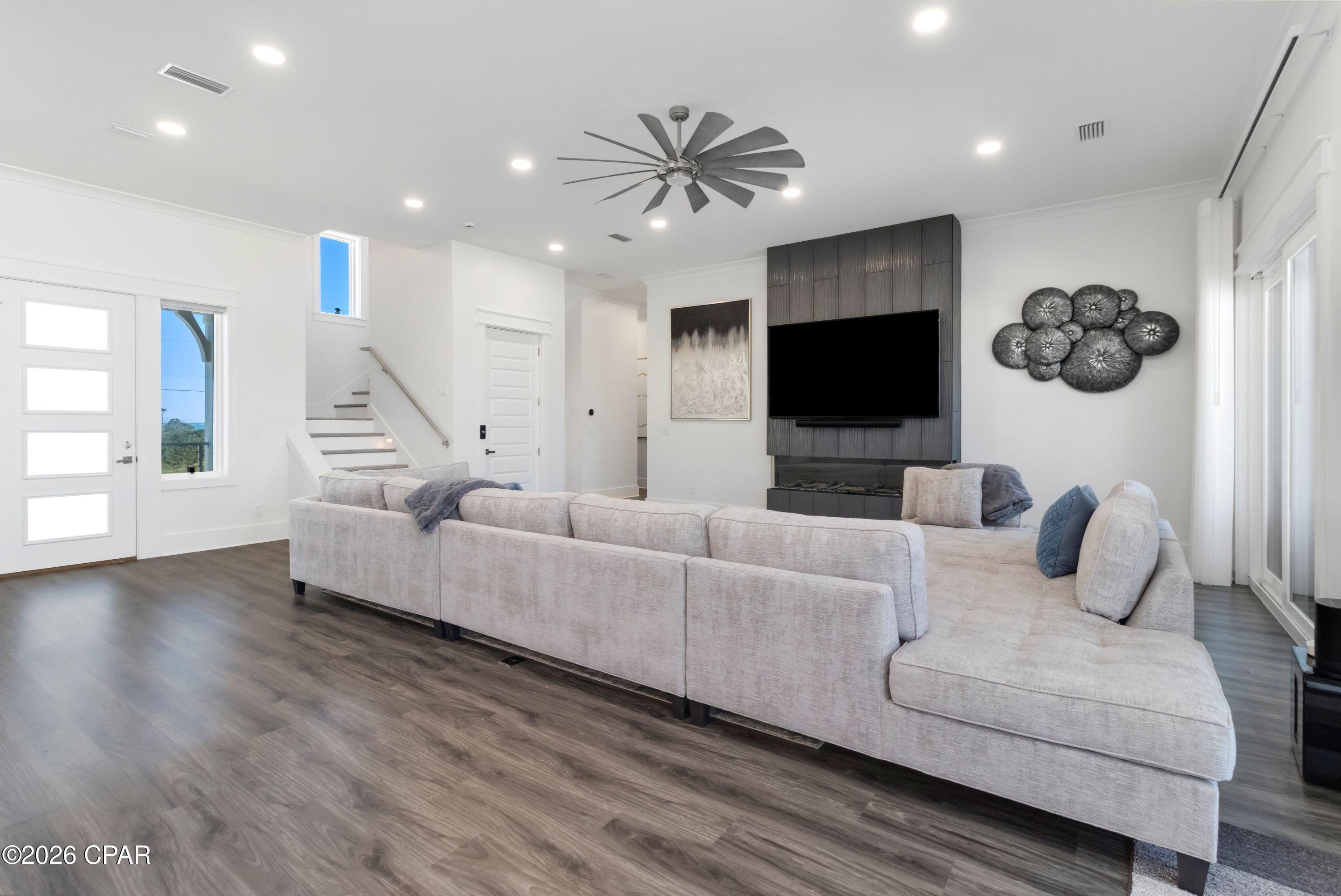 Image 13 For 7179 Windward Street