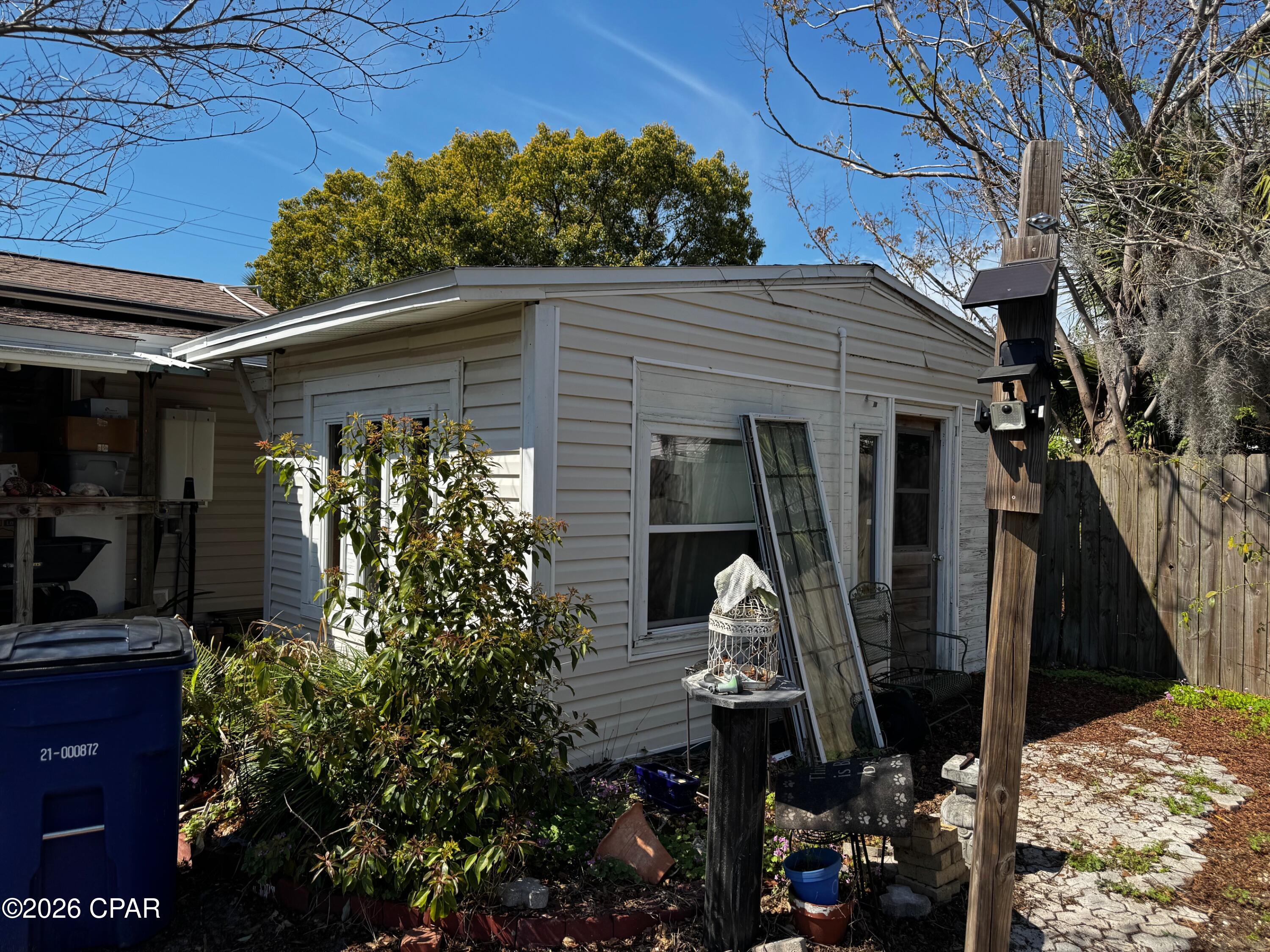 Image 23 For 220 Sherman Avenue