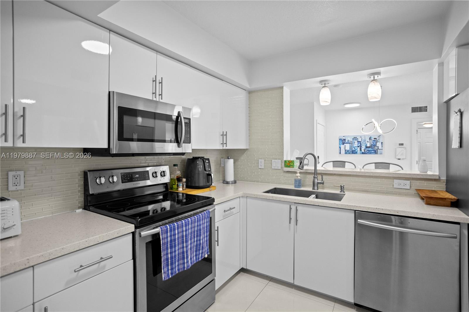 Sheridan Beach Club Condo