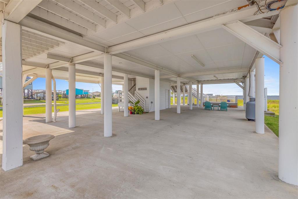3777 Lake Breeze Road — photo 3