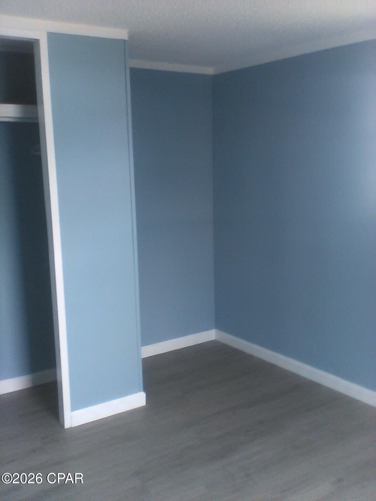 Image 7 For 7117 Beachwood Boulevard