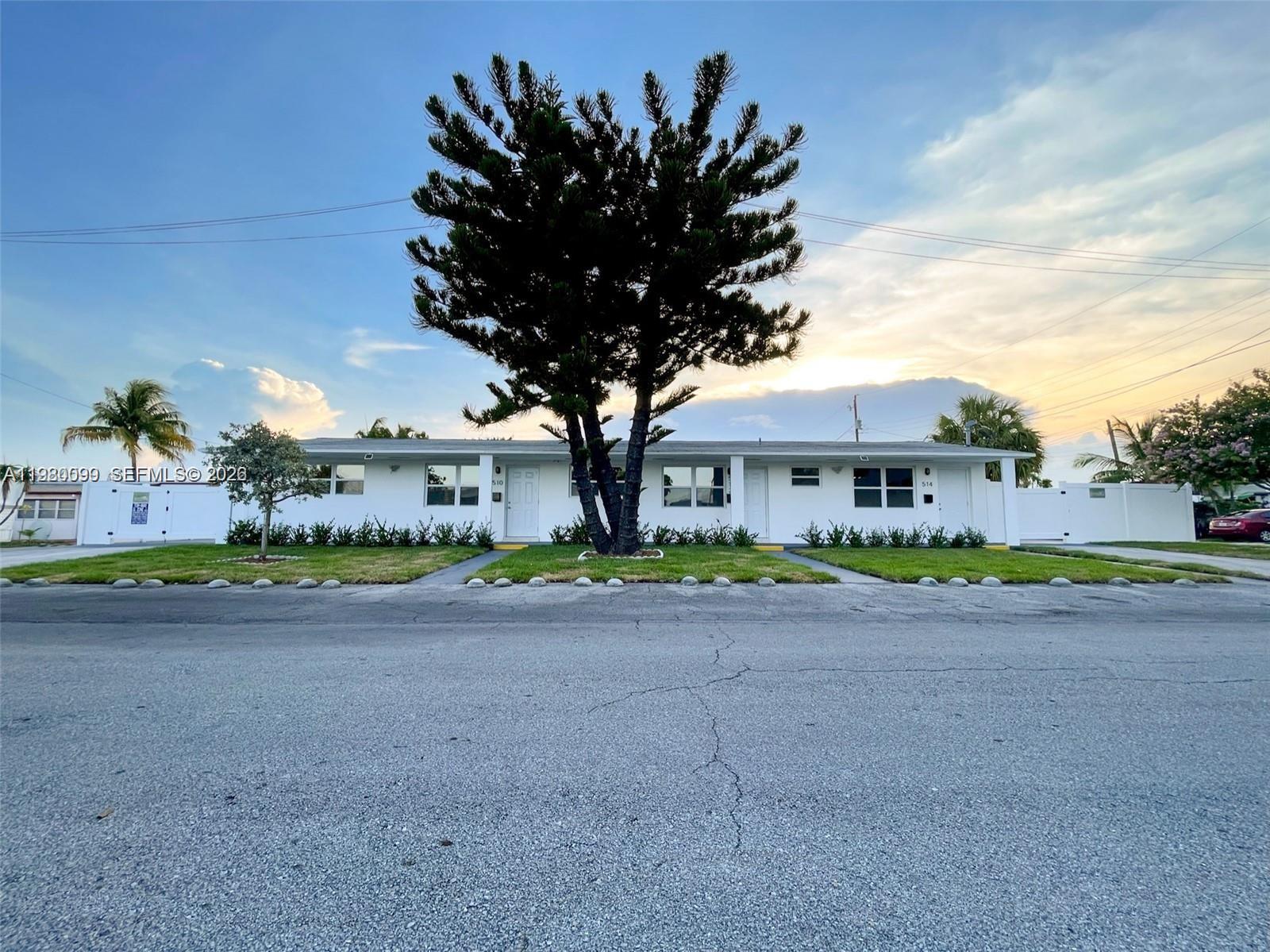 Hollywood Pines Estates