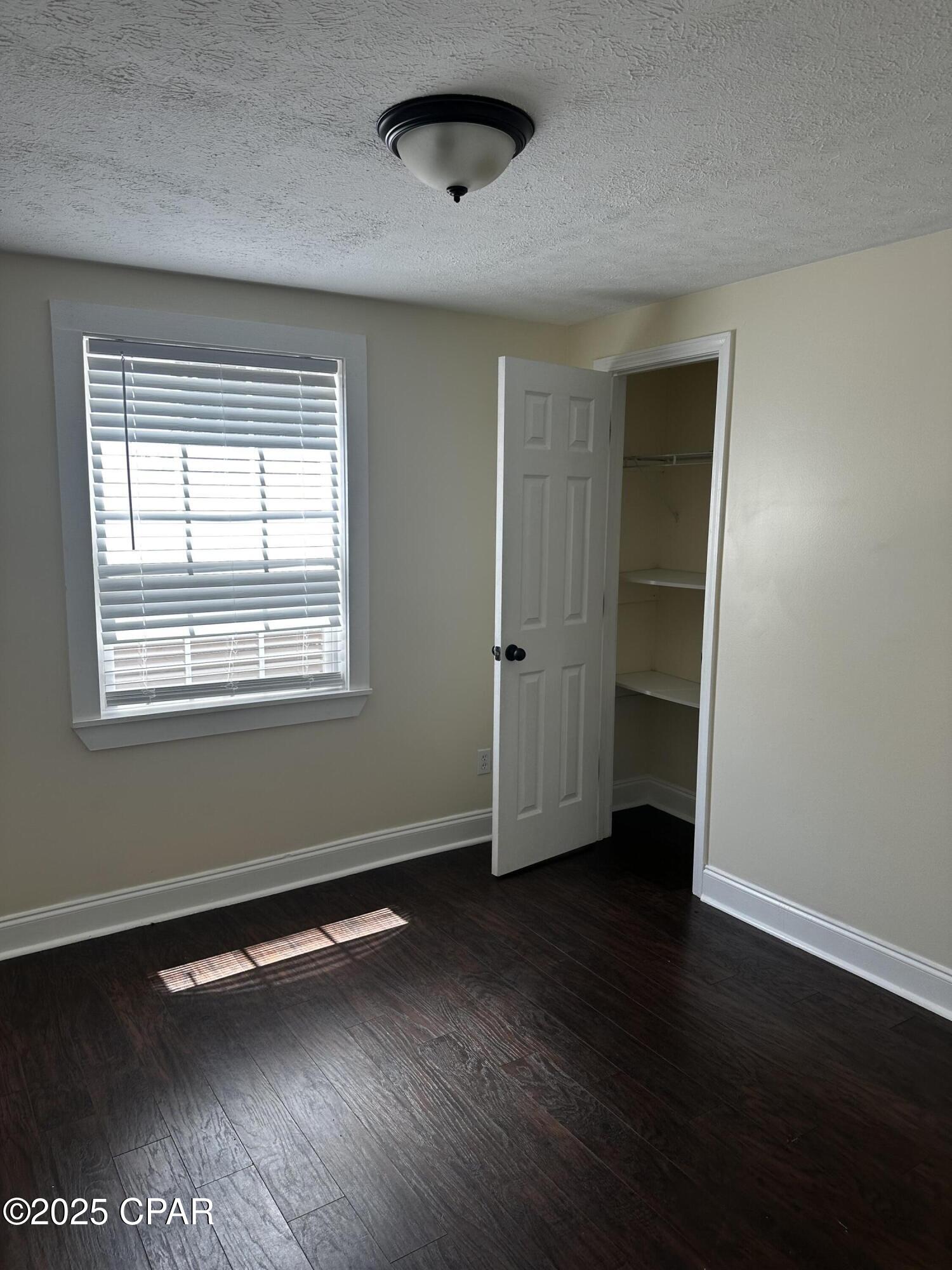 Image 10 For 1105 Hickory Avenue