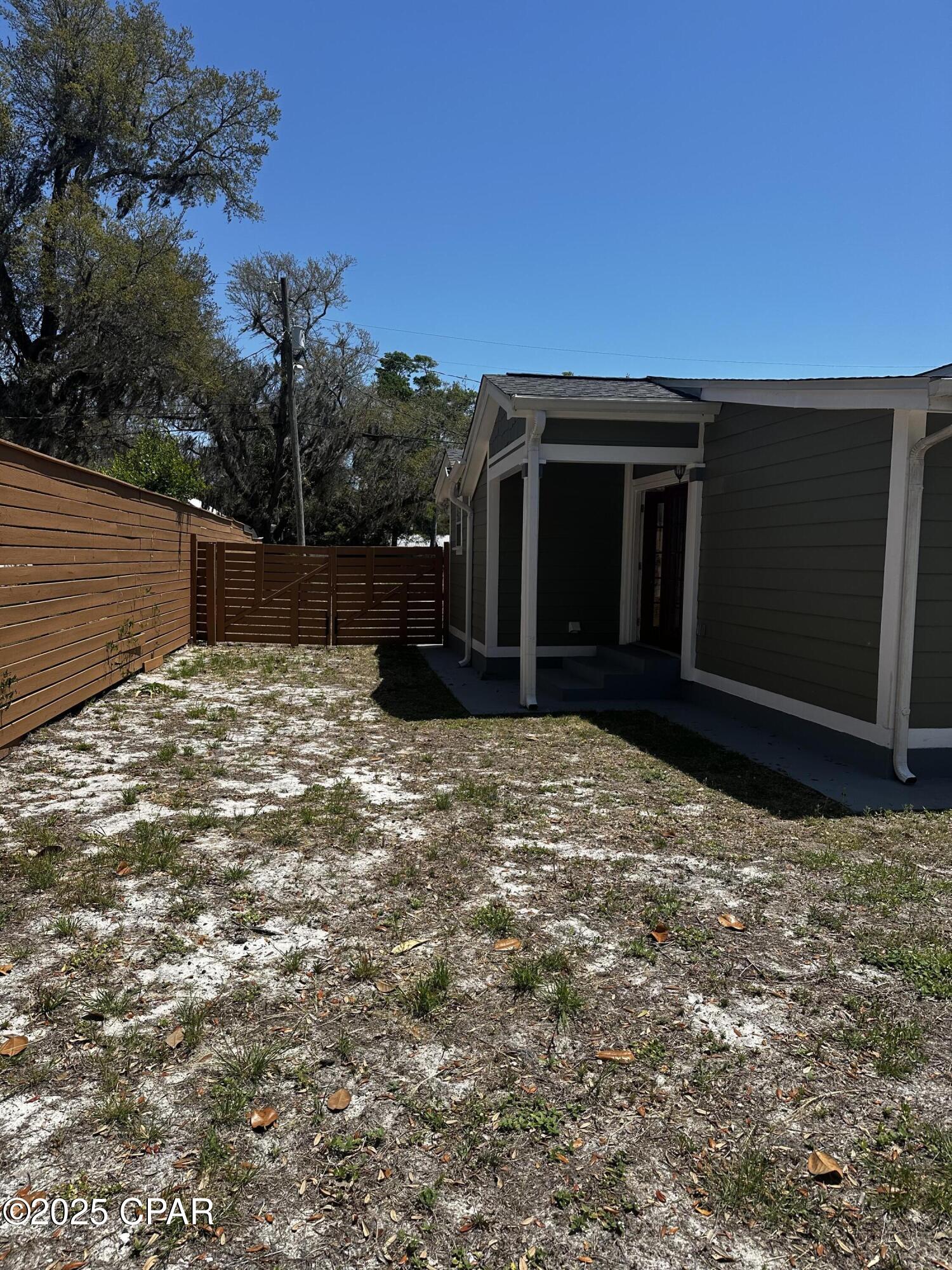 Image 4 For 1105 Hickory Avenue