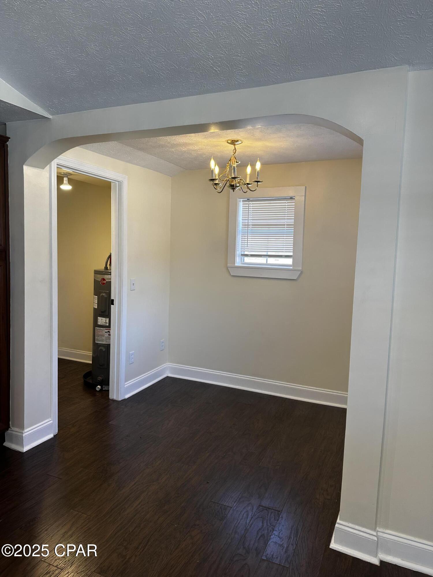 Image 5 For 1105 Hickory Avenue