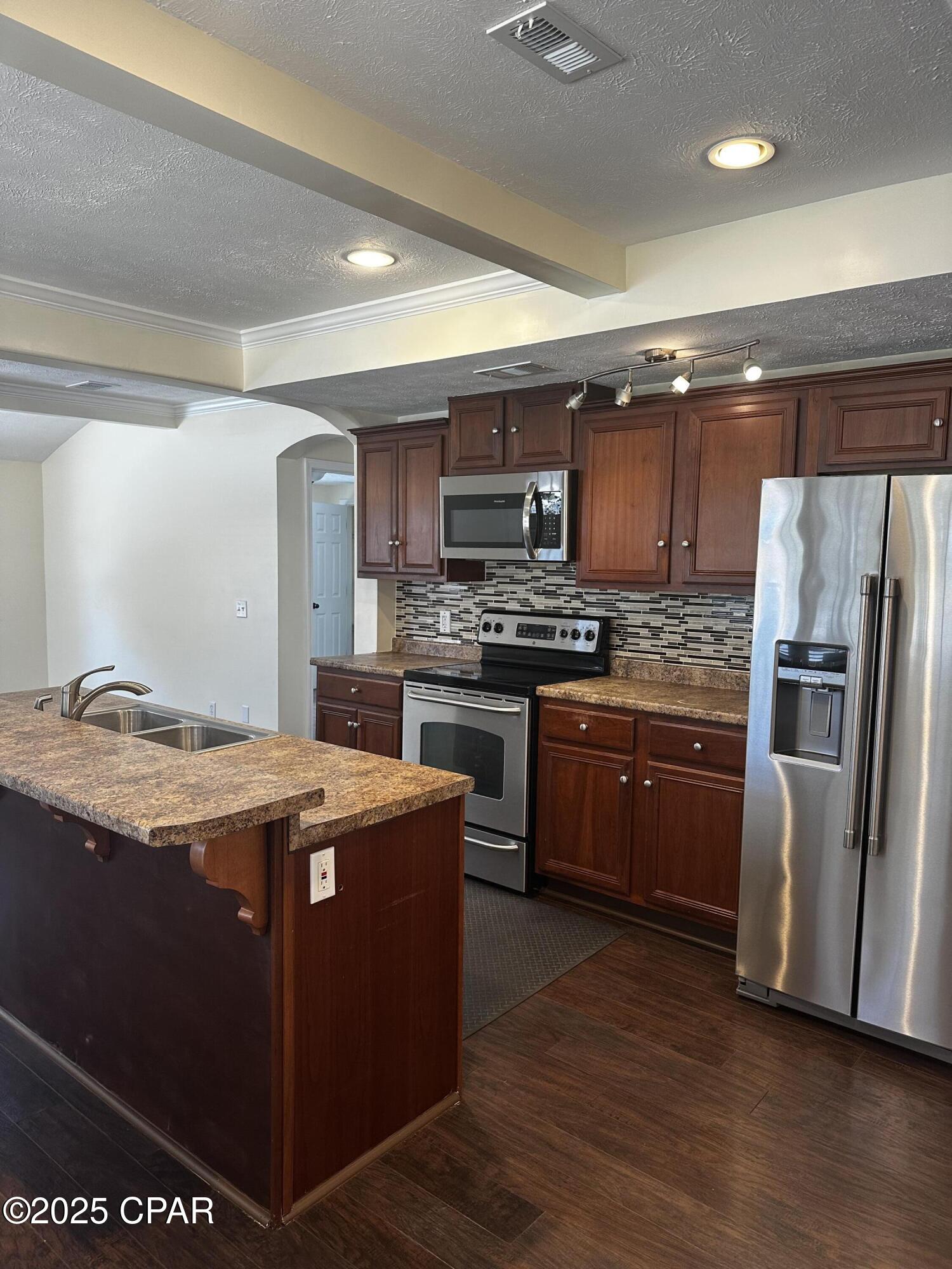 Image 6 For 1105 Hickory Avenue