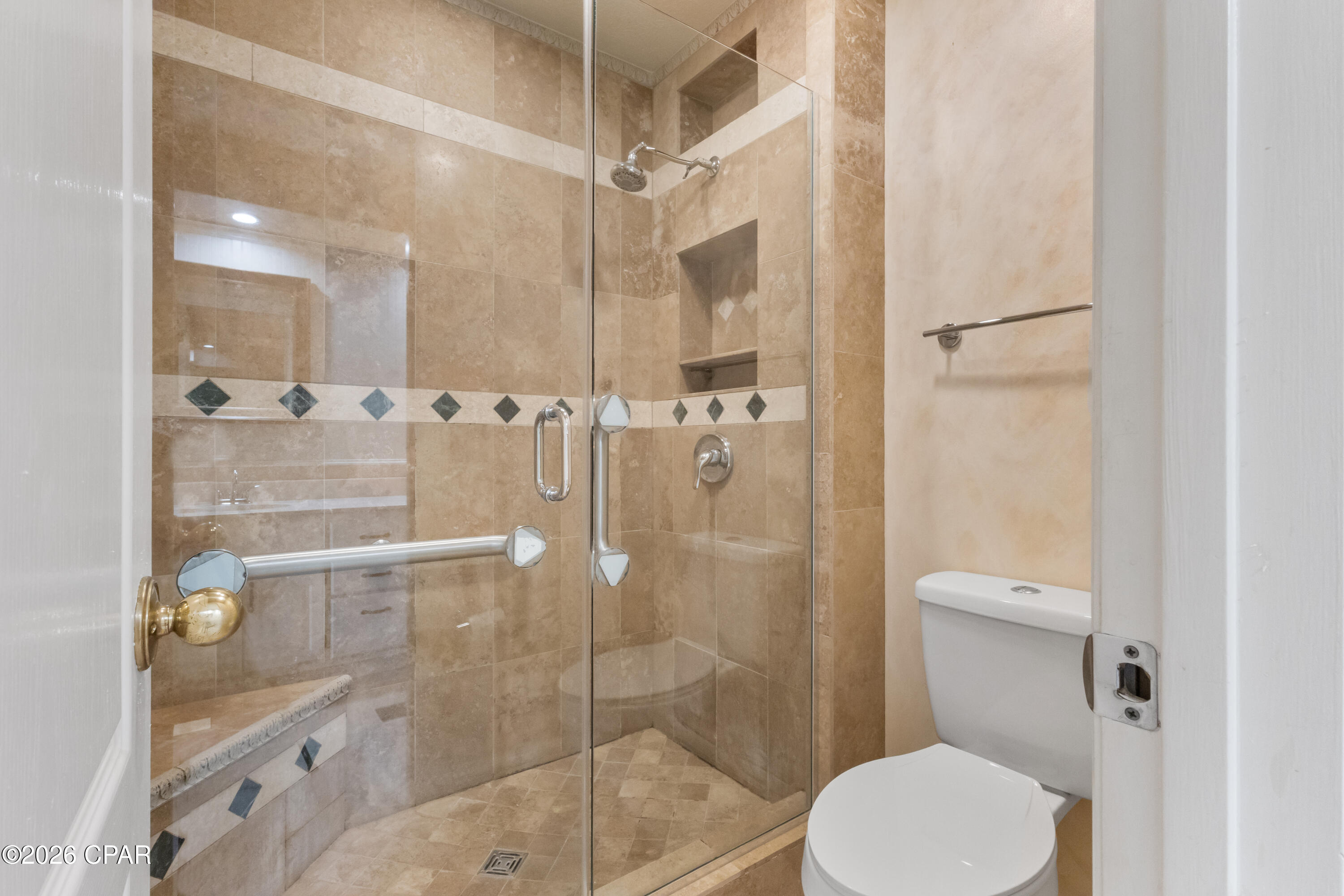 Listing photo id 15 for 1803 Massachusetts Avenue