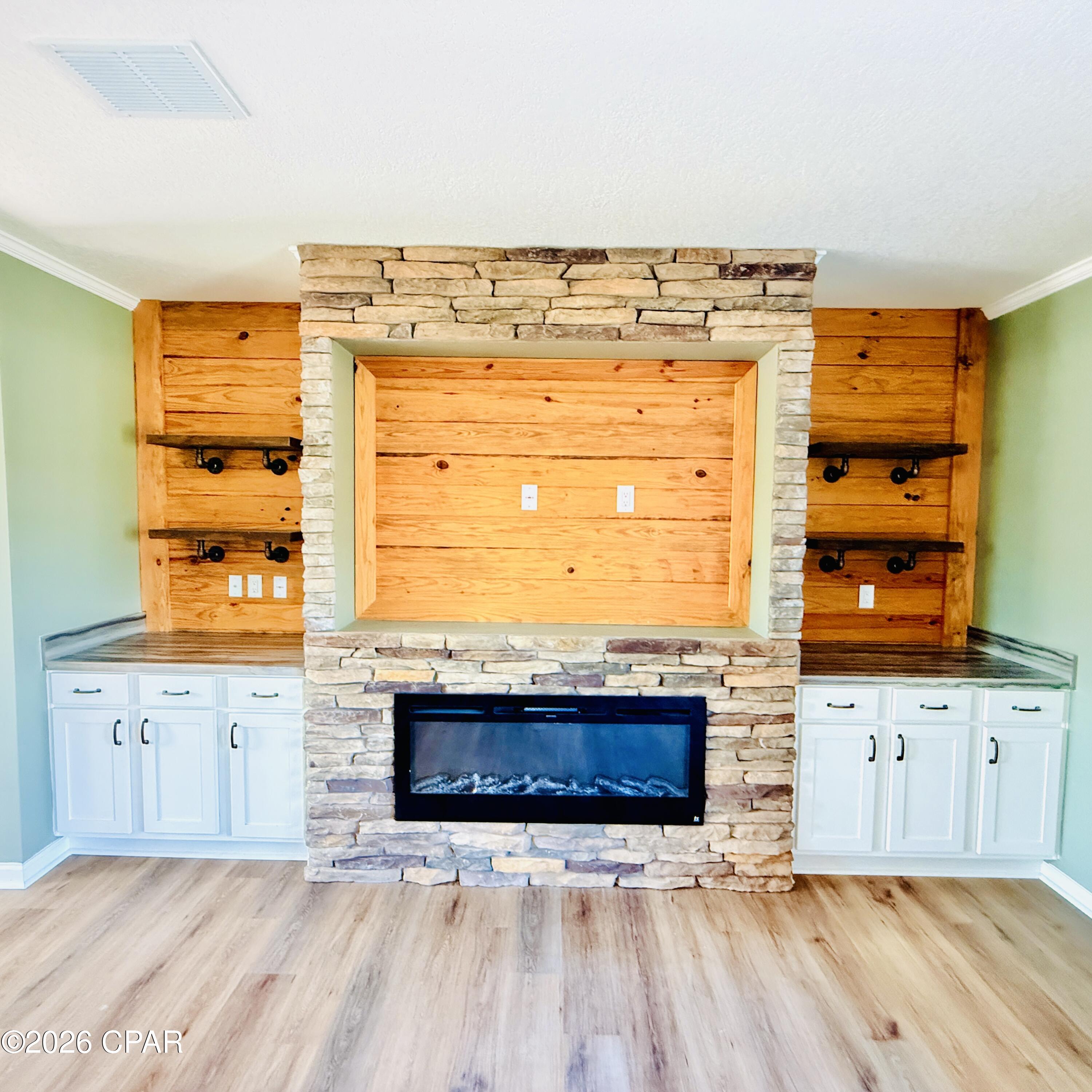 Image 4 For 9121 Crook Hollow Road