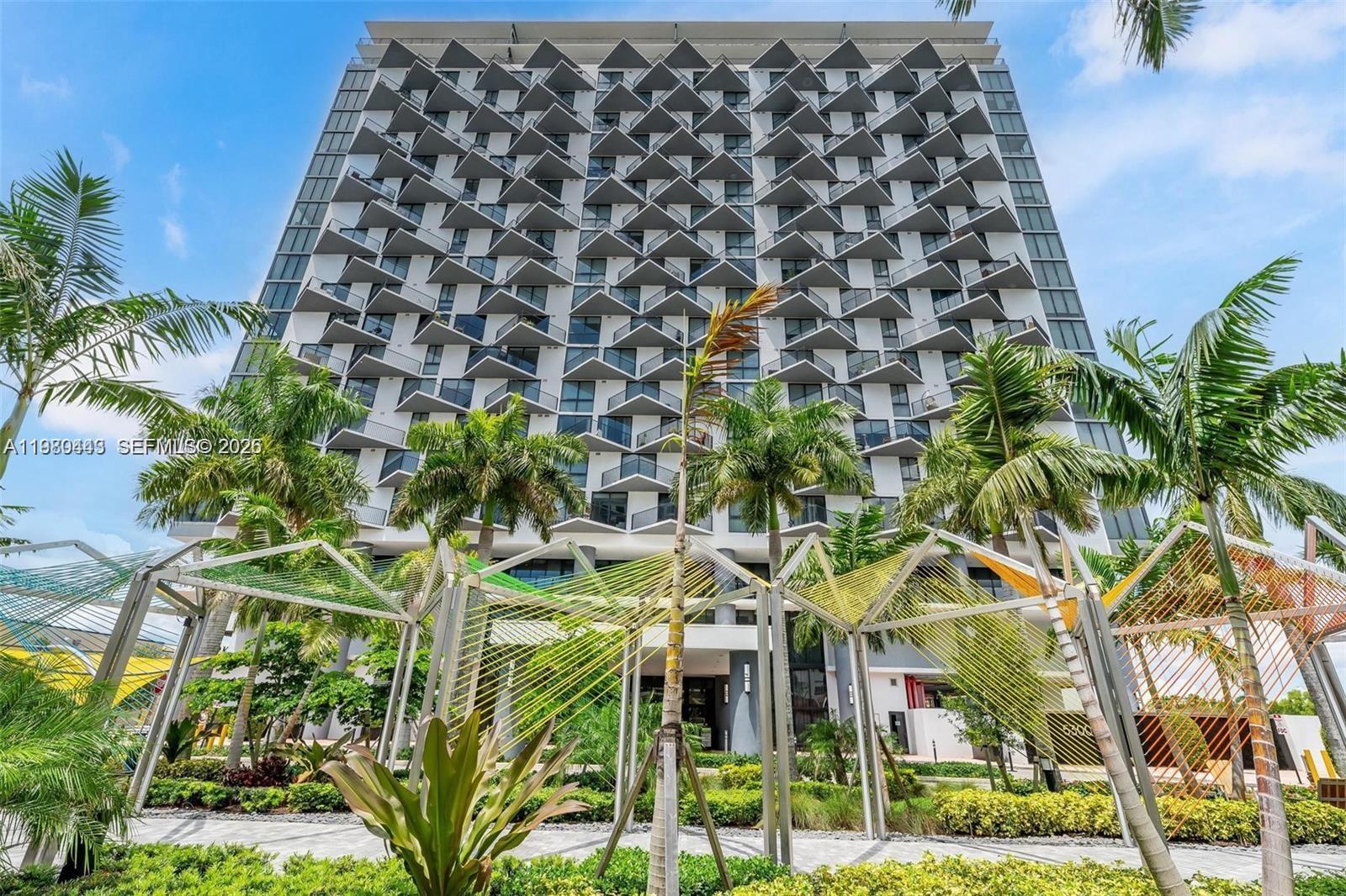 5300 Paseo Condo