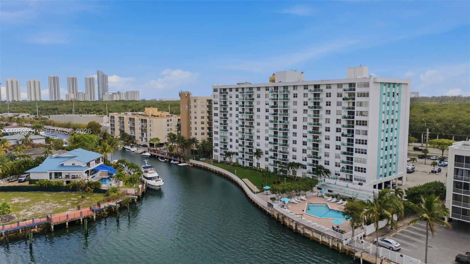 Stratford House Condo