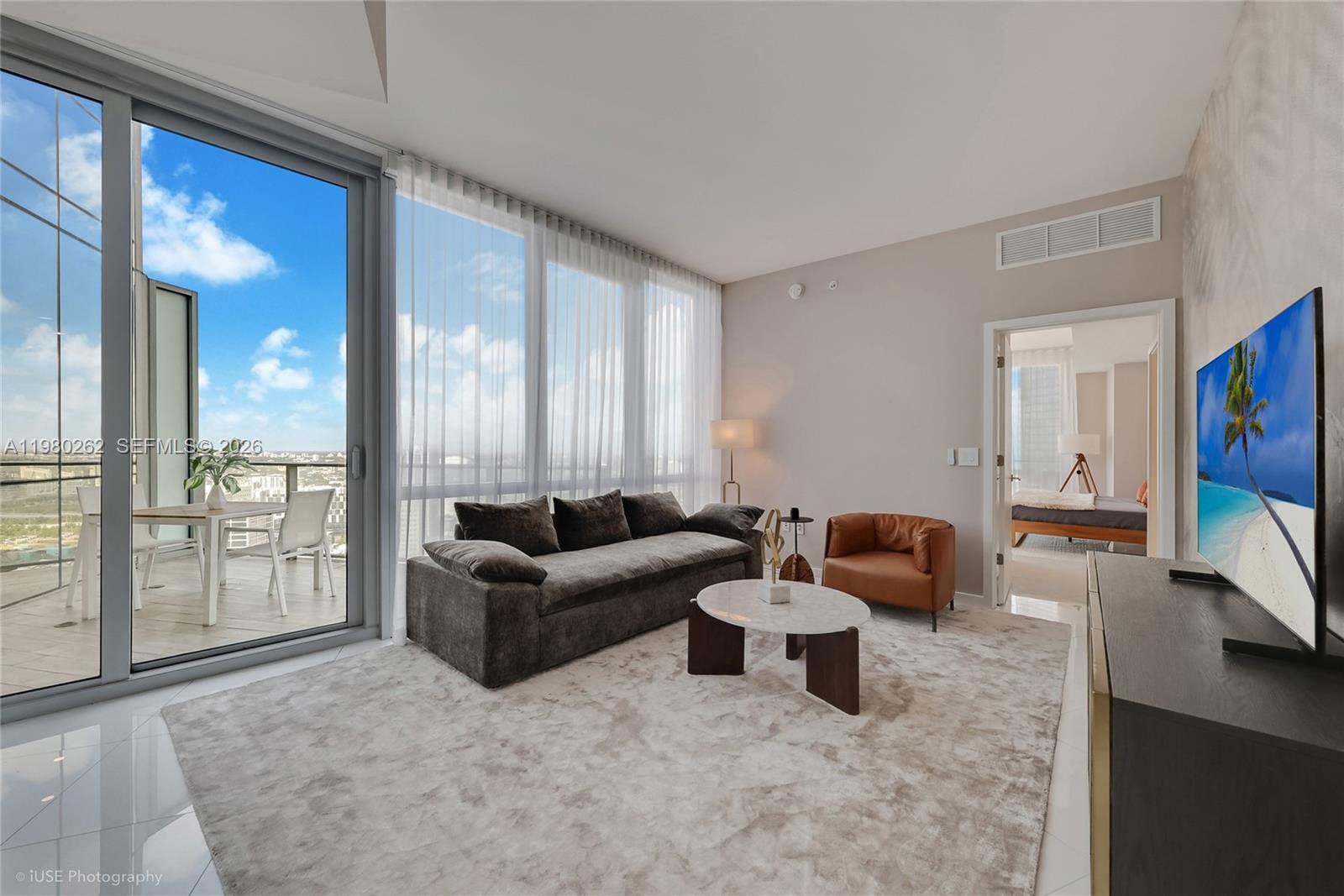 Apartamento para Alugar em Miami, FL