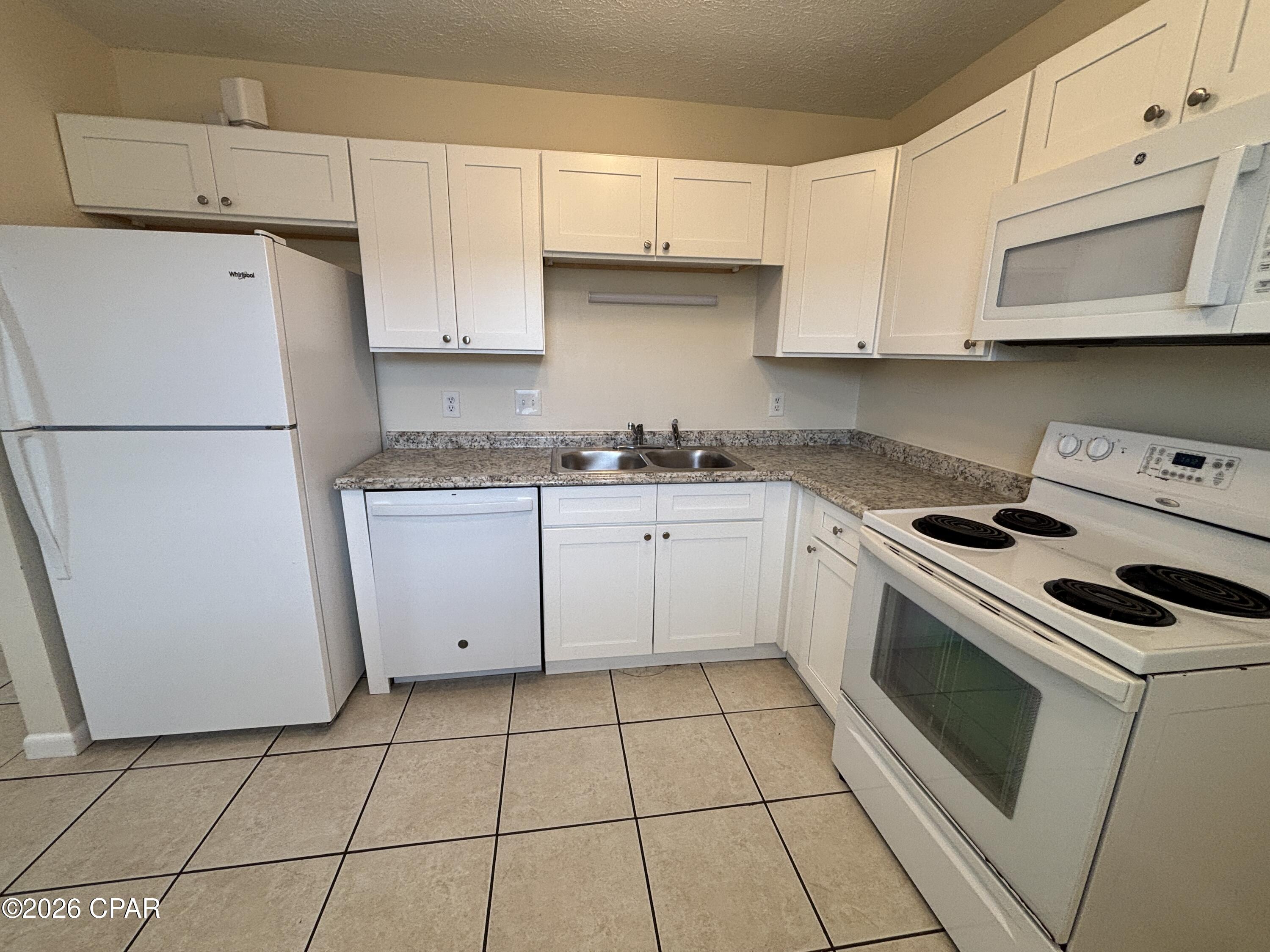 Image 4 For 1102 Frankford Avenue B