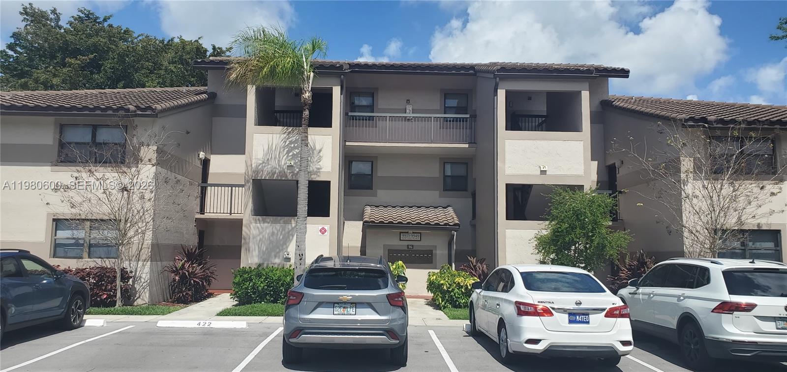Villas De Venezia Condo