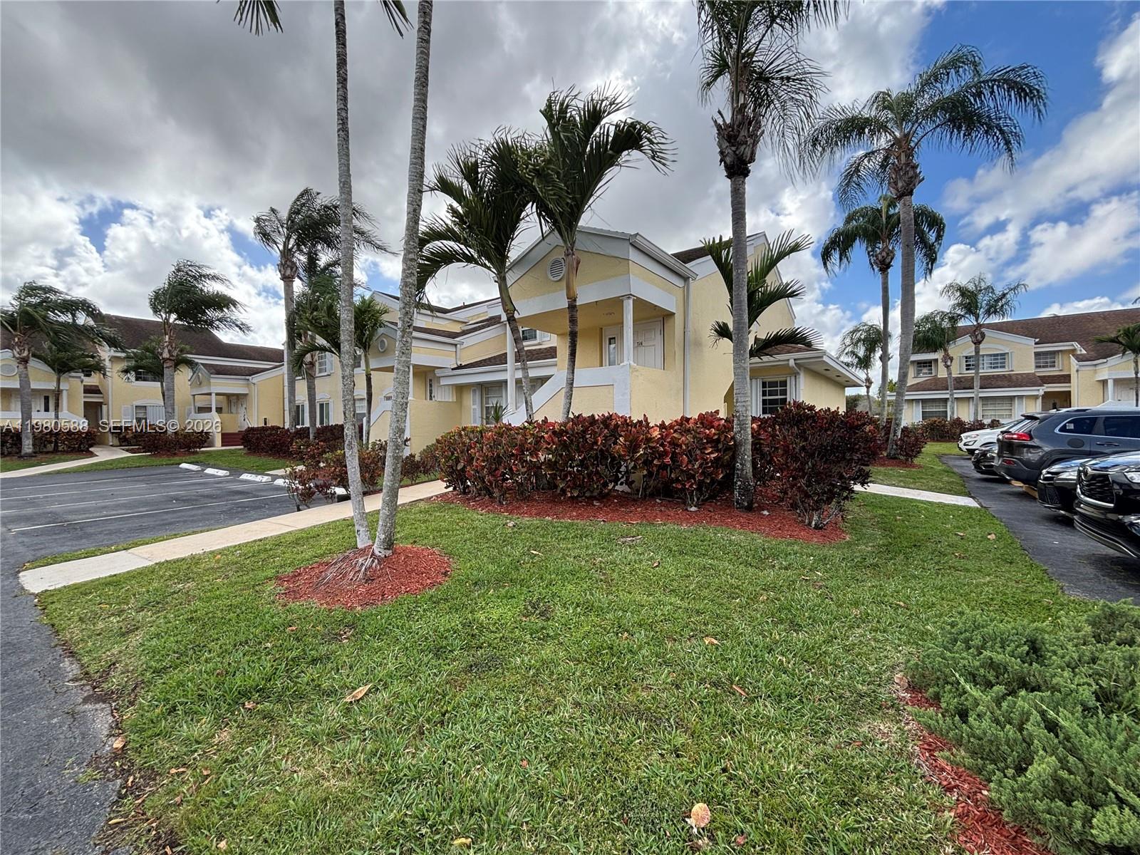 Keys Gate Condo No Two