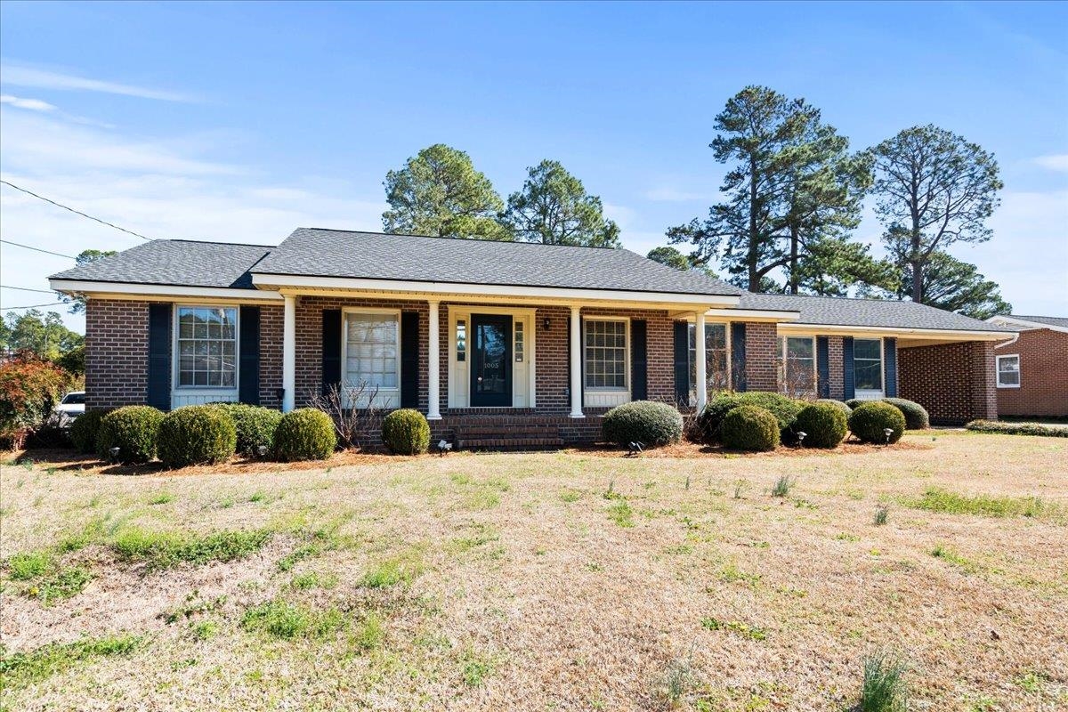 Homes for sale in Mullins, SC | 1005 S Main St, Mullins, SC 29574 | MLS# 2606248