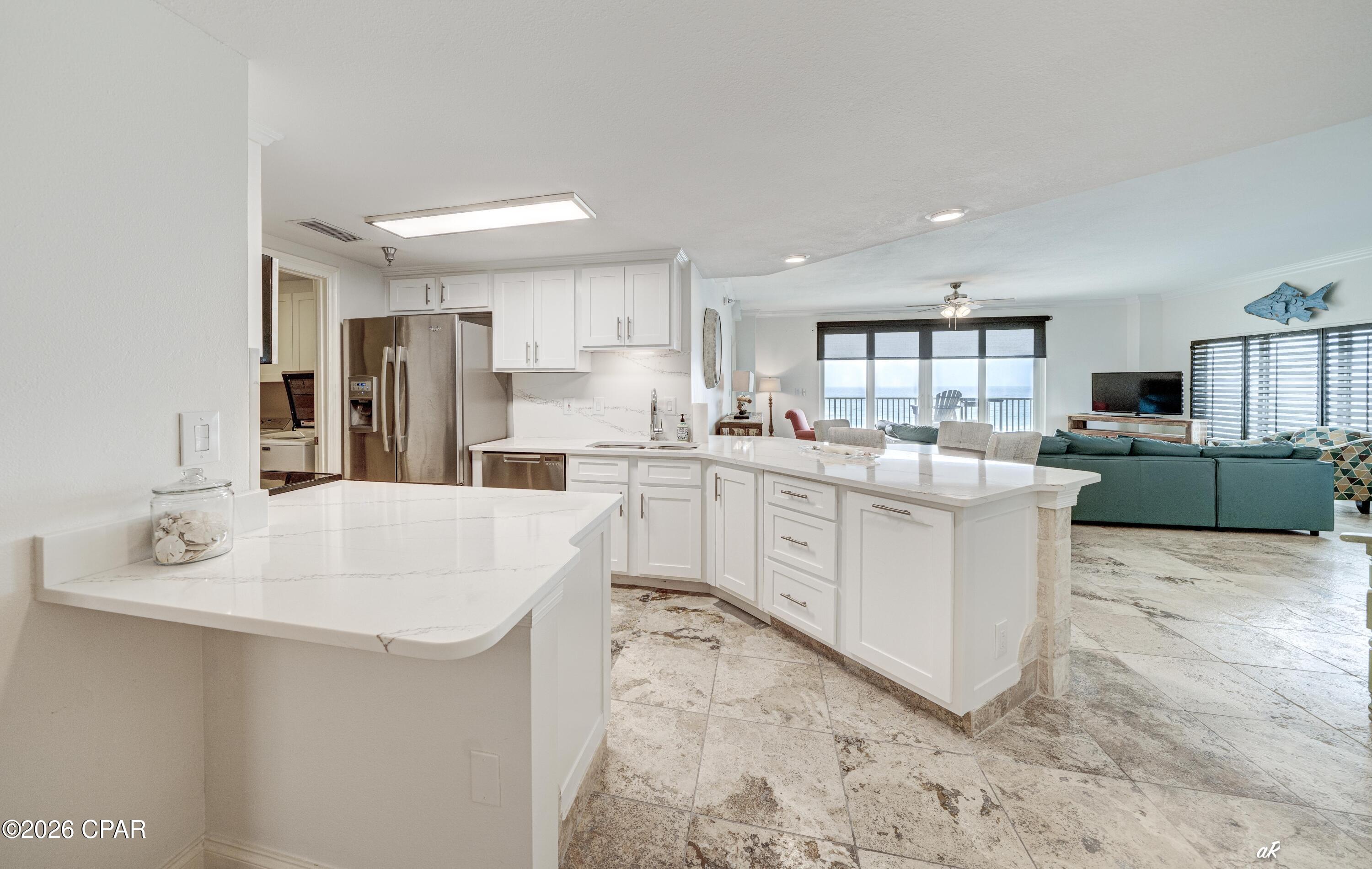 Image 16 For 4421 Thomas Drive 202