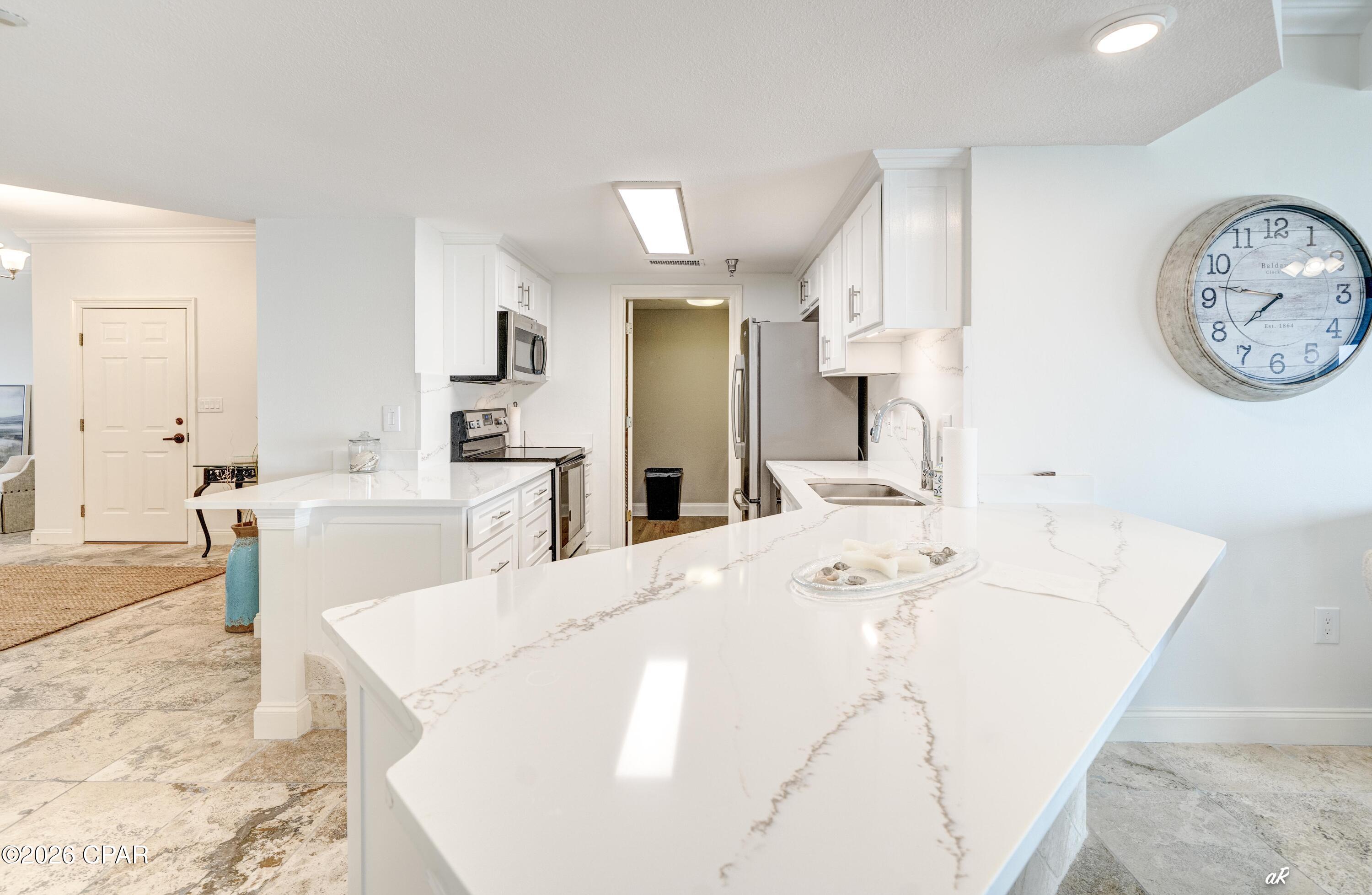 Image 17 For 4421 Thomas Drive 202