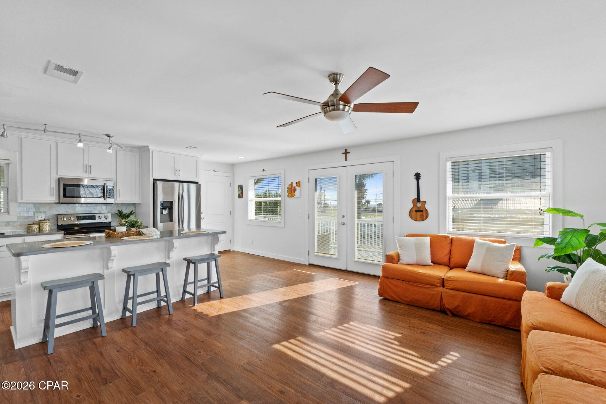 Image 19 For 6120 Beach Drive