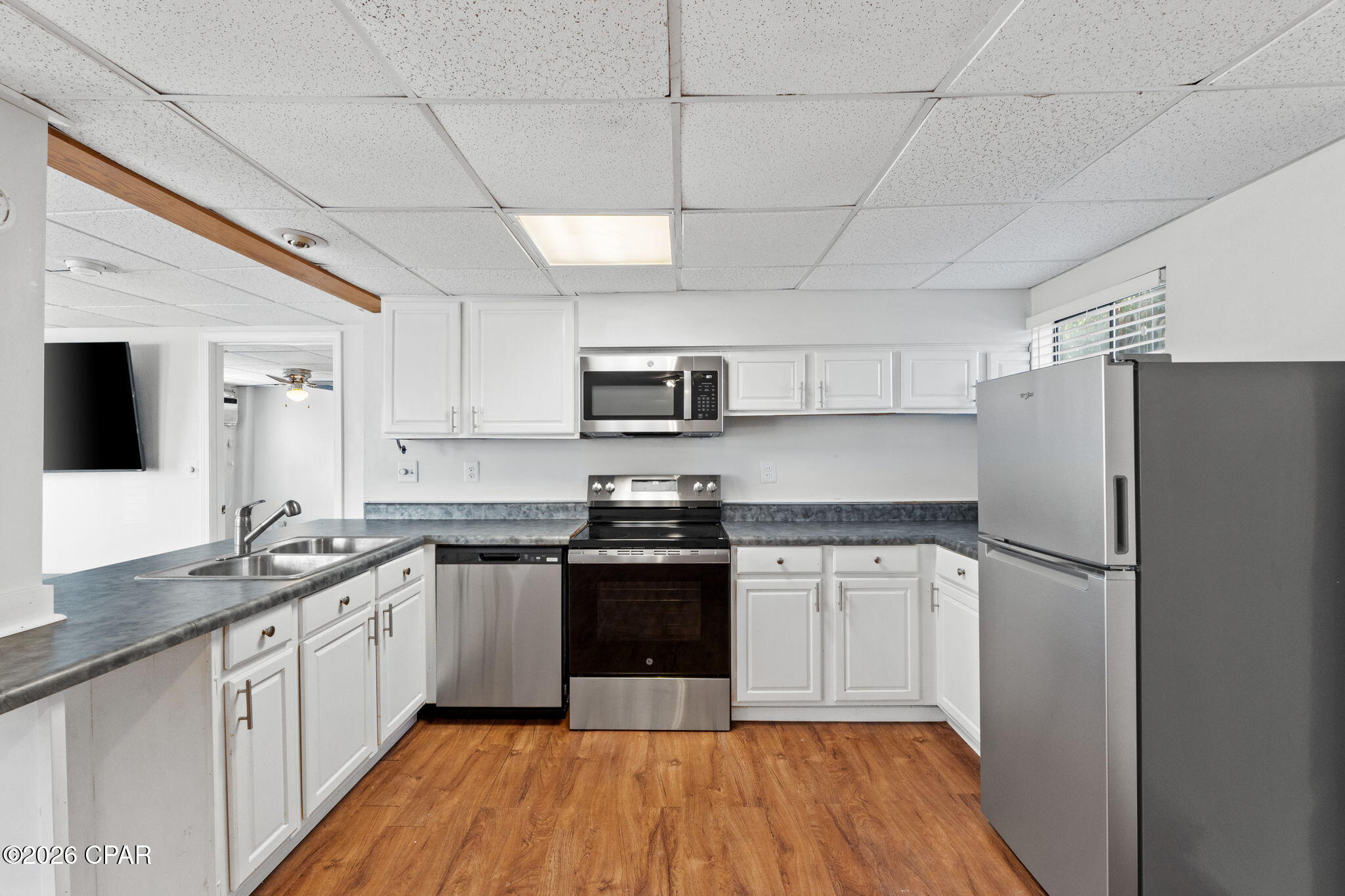 Image 41 For 6120 Beach Drive